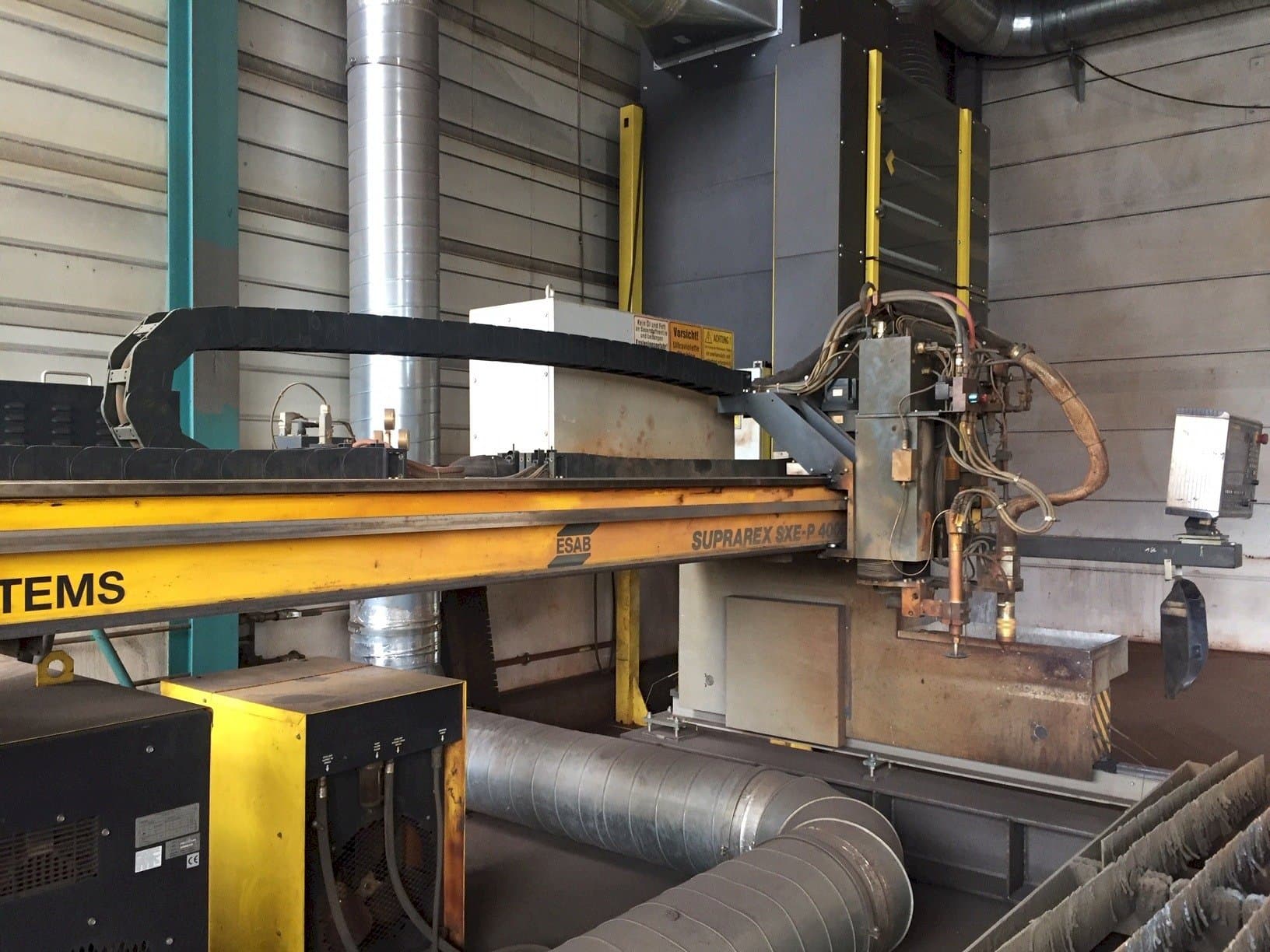 Makine  ESAB SUPRAREX SXE-P1 4000 - Önden görünüm