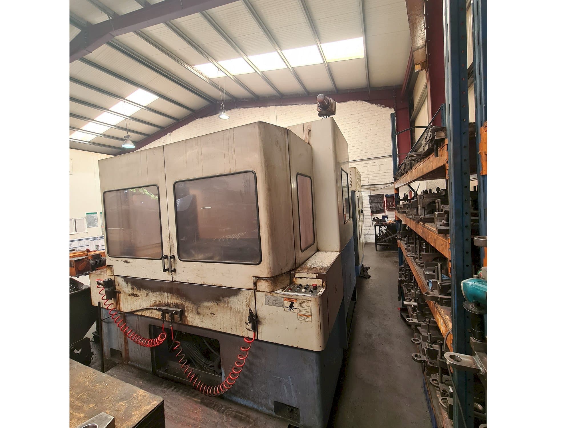 Makine  Mazak H630NX - Önden görünüm