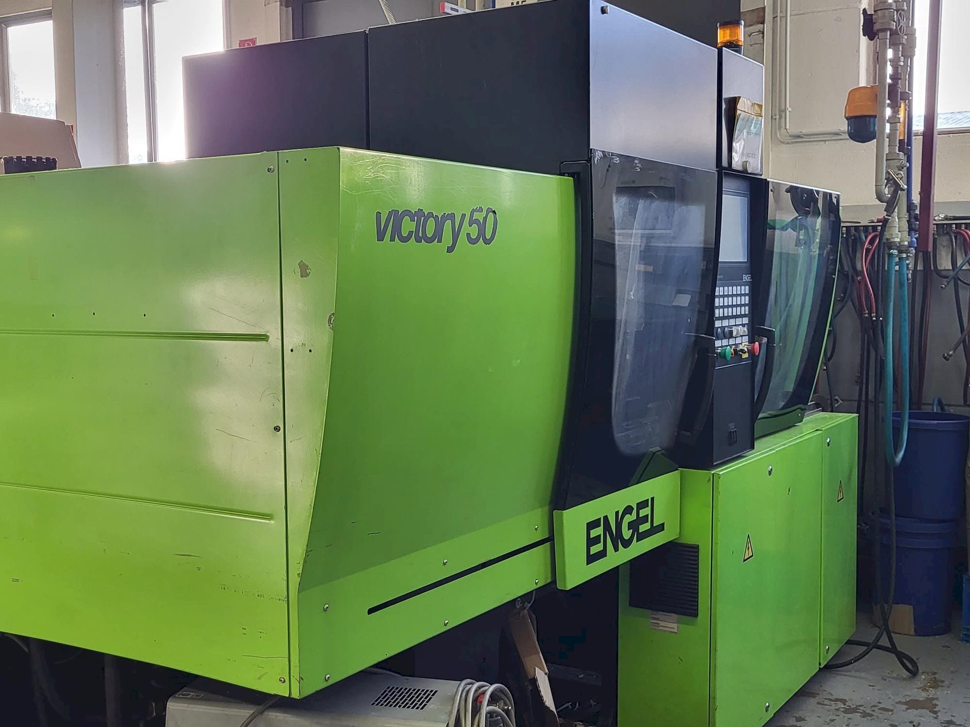 Makine  Engel Victory 200/50 FOCUS - Sol taraftaki görüntü