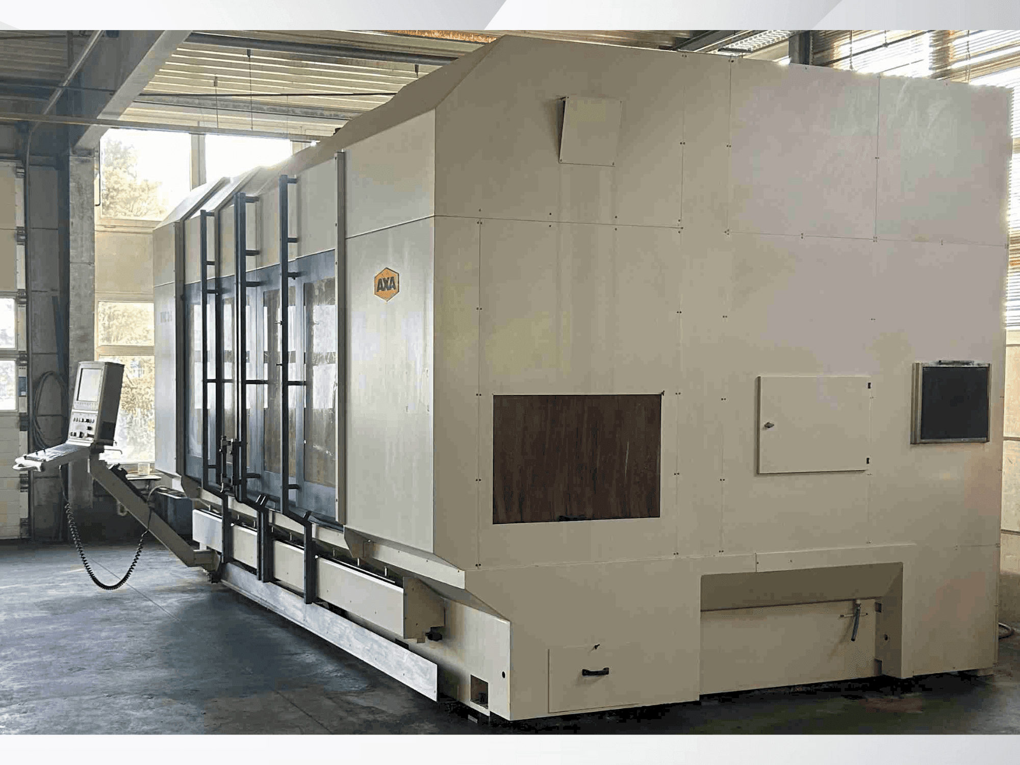 Makine  AXA VHC 3-3000 S - Önden görünüm