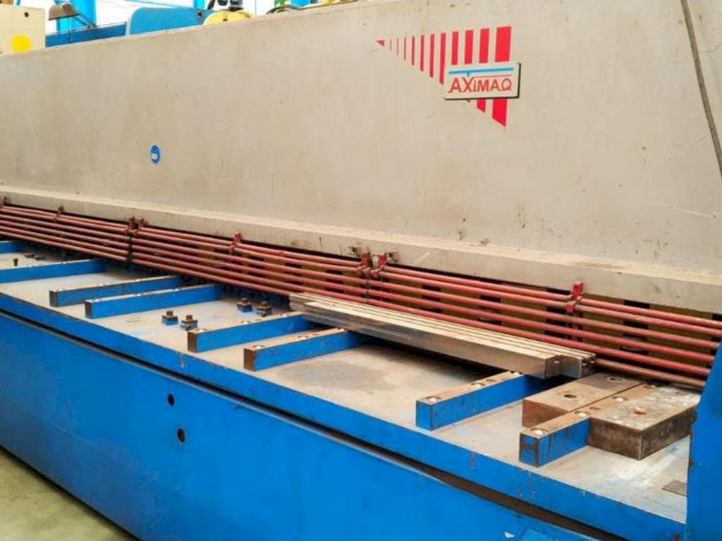 Makine  Axial CP-1060 - Önden görünüm