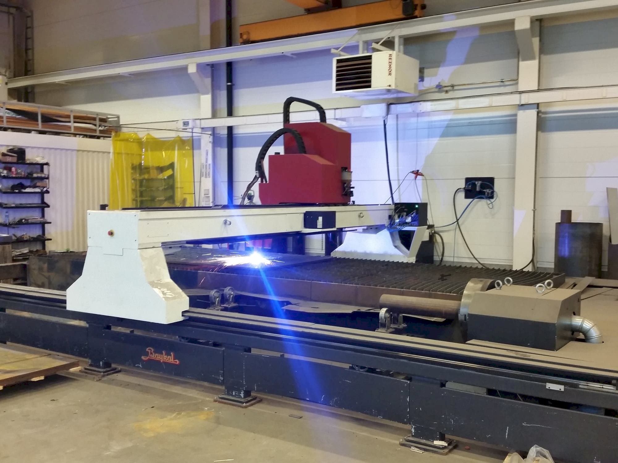 Makine  Baykal BPL-H 2006 HPR 260XD - Önden görünüm