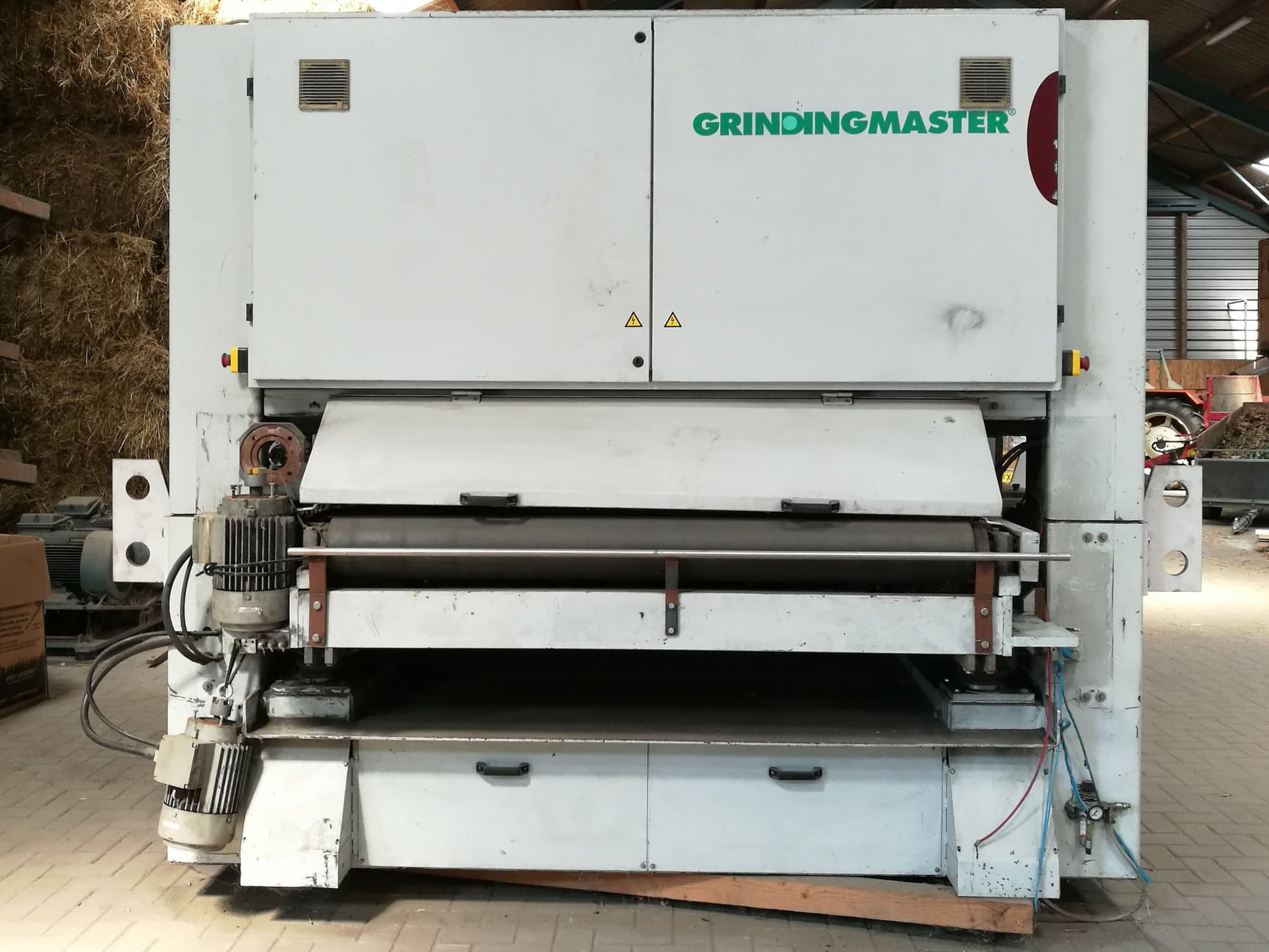 Makine  TIMESAVERS - Önden görünüm MB-2-1600 Z2