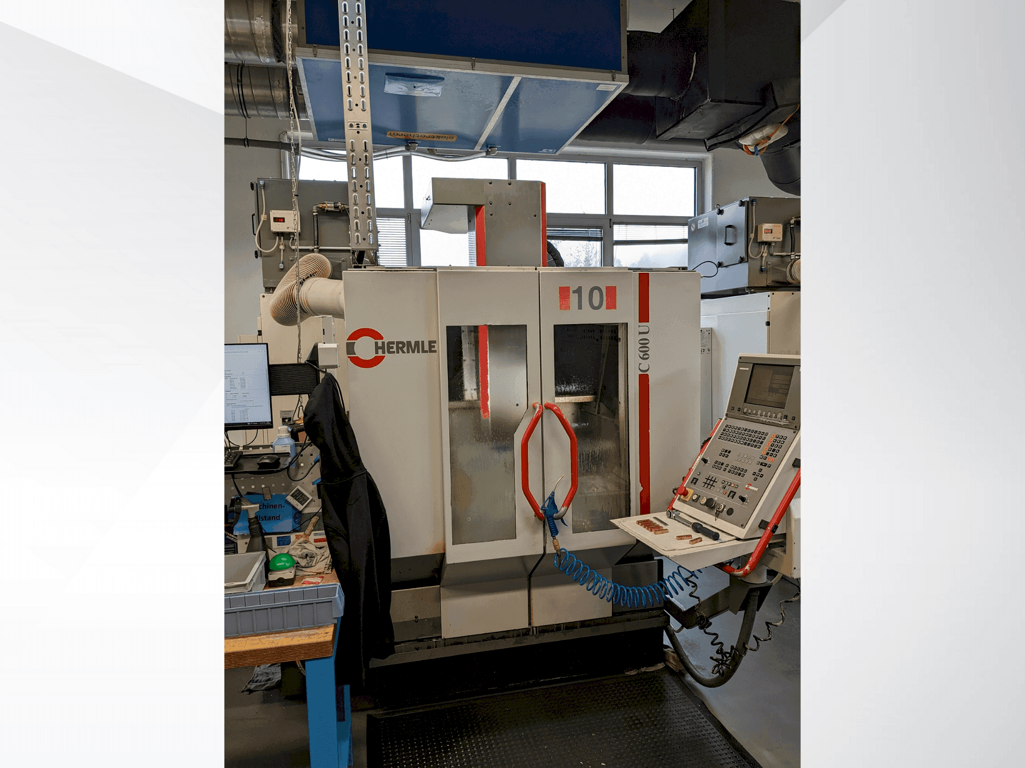 Makine  HERMLE C600U - Önden görünüm