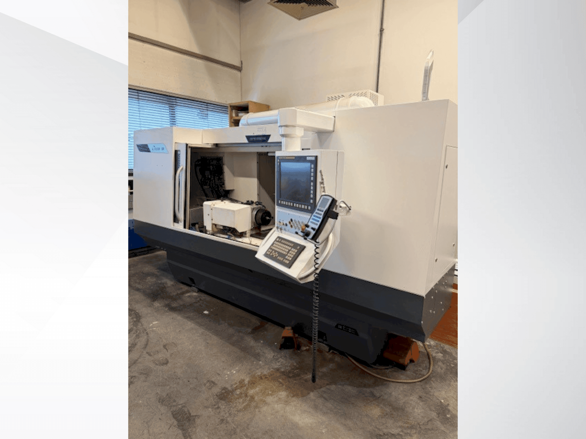 Makine  STUDER  S31 - Önden görünüm