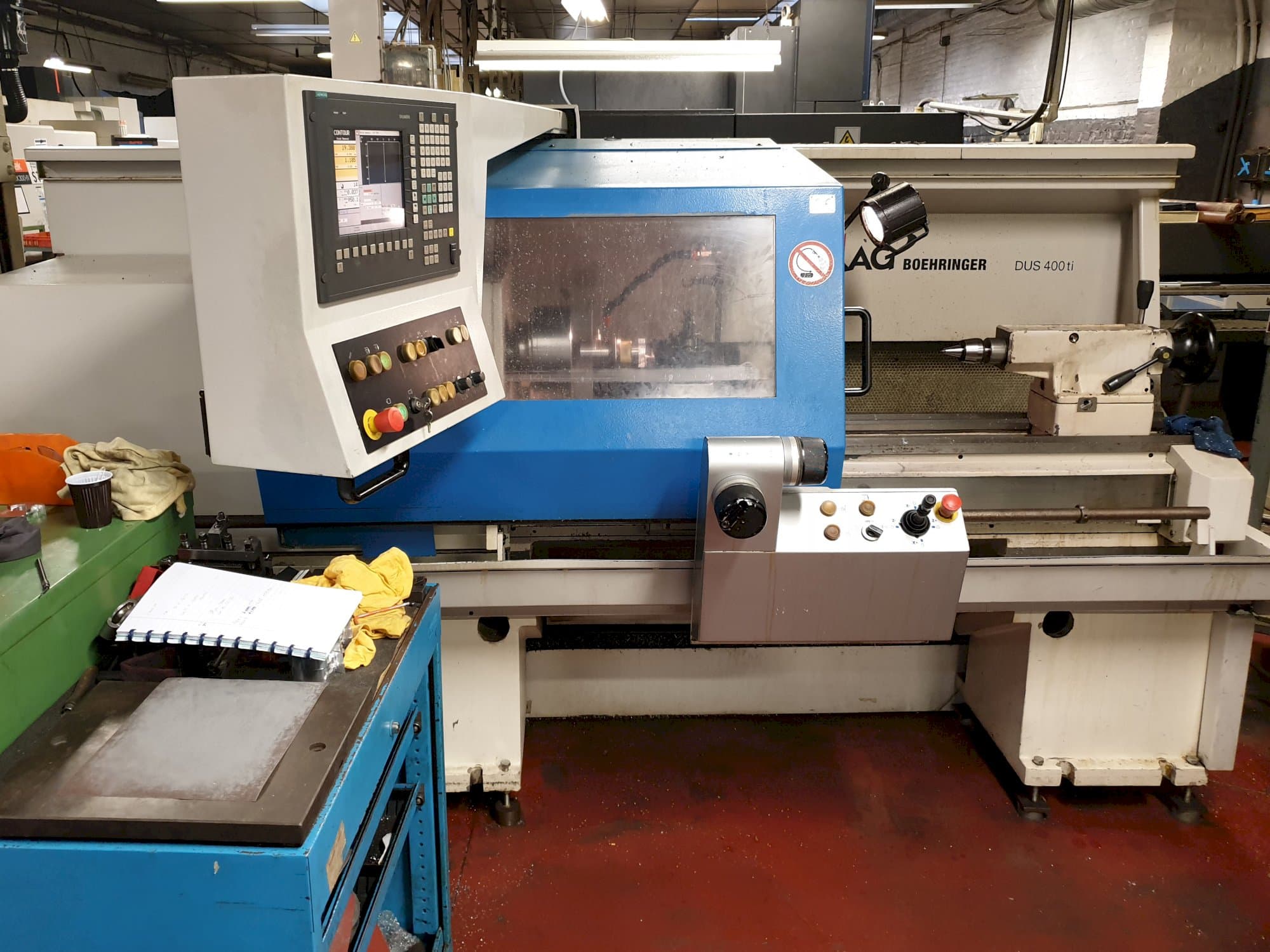 Makine  BOEHRINGER - Önden görünüm DUS 400 ti