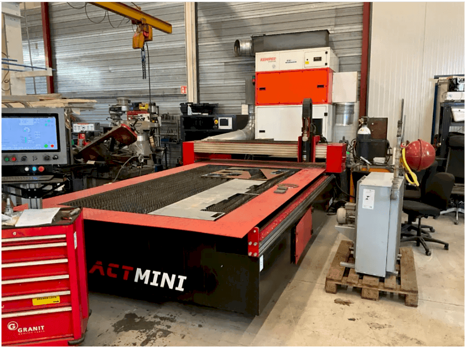 Makine  ACT MINI 3015PW - Önden görünüm