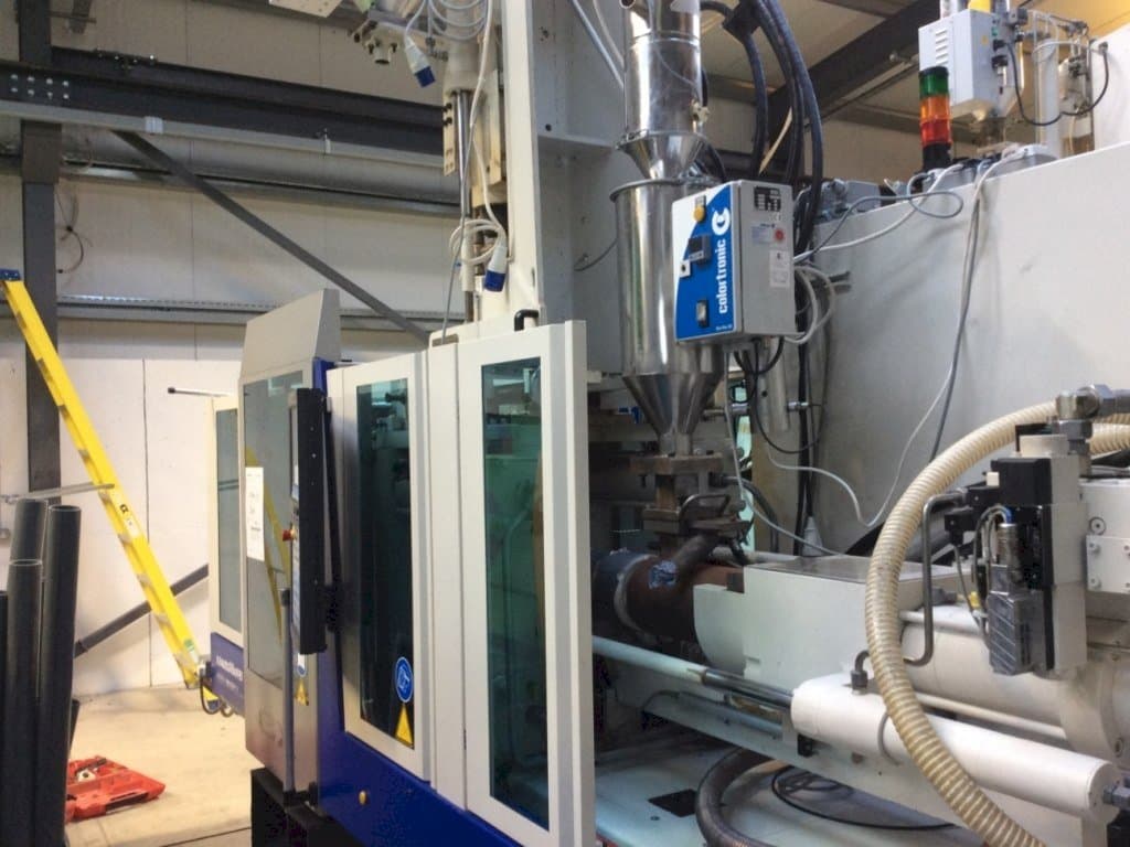 Makine  Krauss Maffei 80-180-55 CX V - Önden görünüm