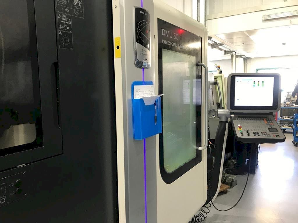 Makine  DMG Mori Seiki DMU 50 - Önden görünüm