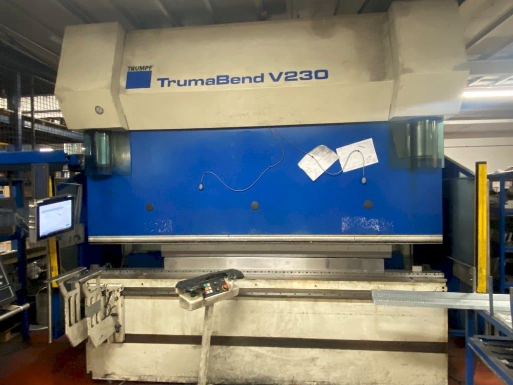 Makine  Trumpf TrumaBend V230 - Önden görünüm