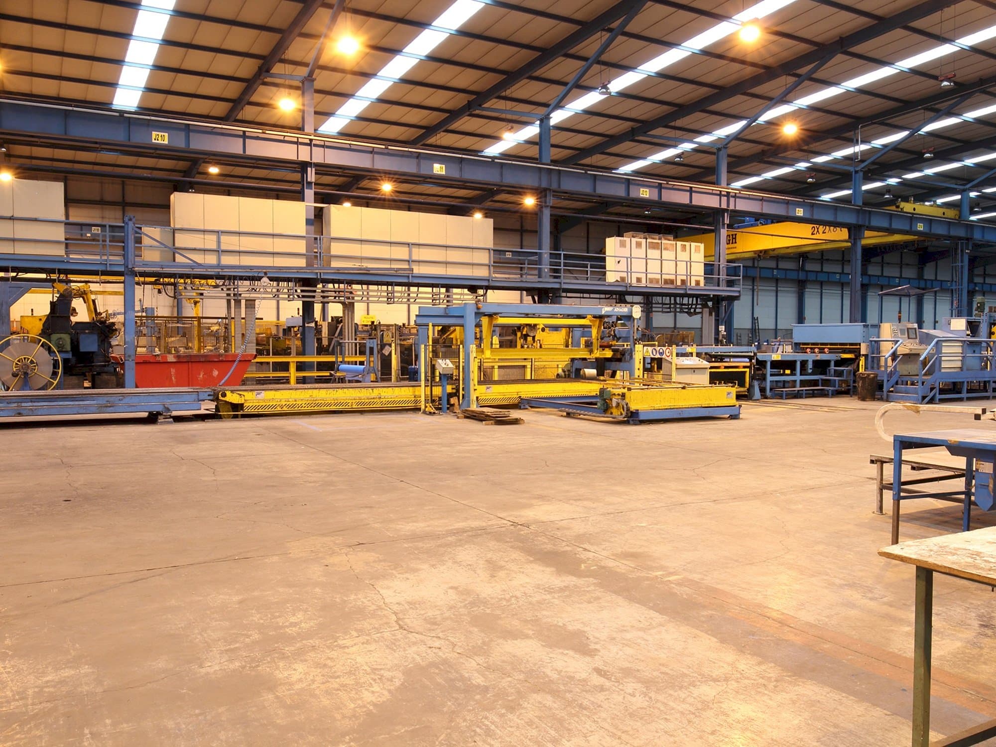 Makine  ATHADER J23 - Önden görünüm