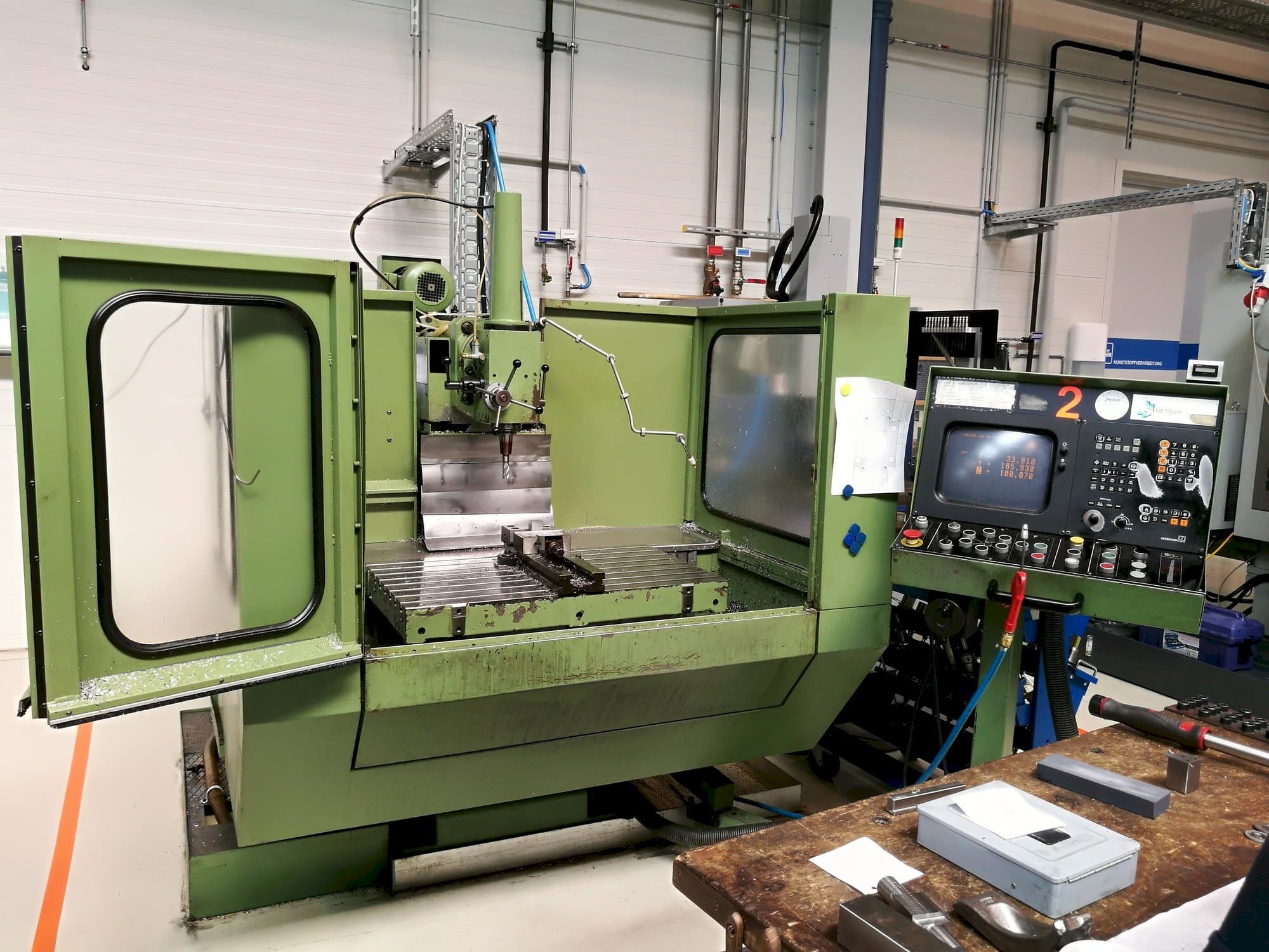 Makine  MIKRON WF 31 - Önden görünüm