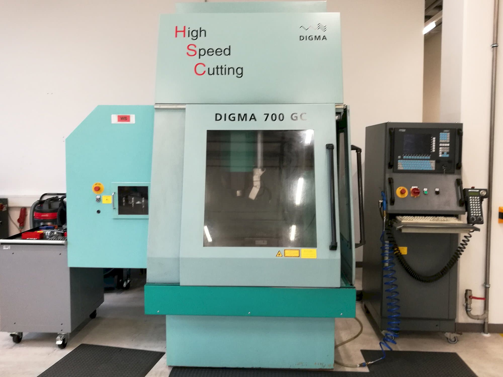 Makine  DIGMA - Önden görünüm 700 GC