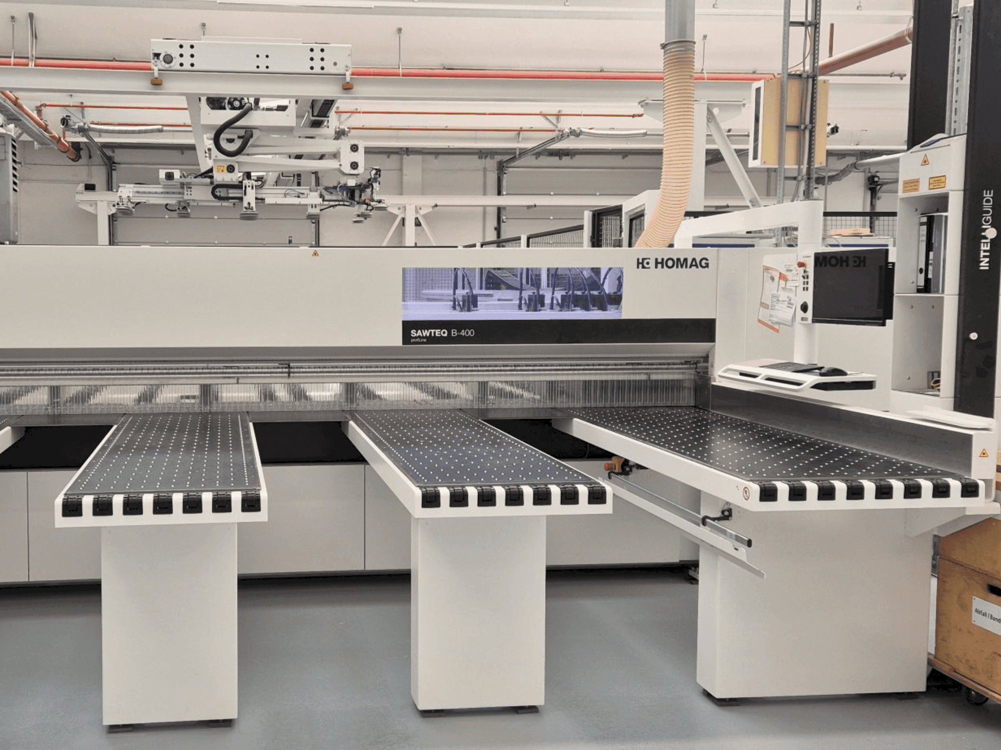 Makine  HOLZMA HPP 400 - Önden görünüm