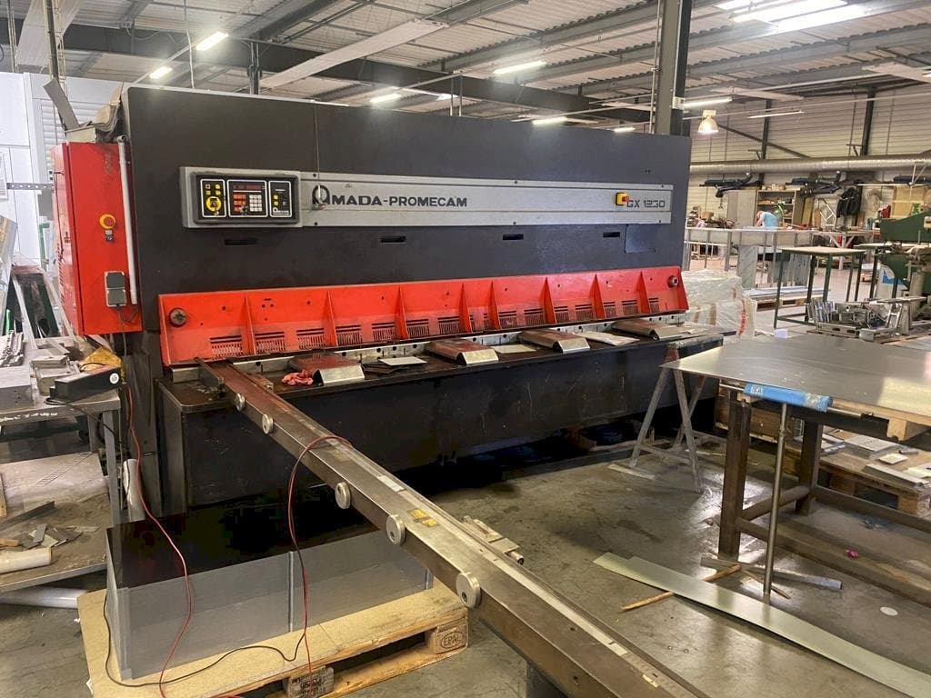 Makine  AMADA GX 1230 - Önden görünüm