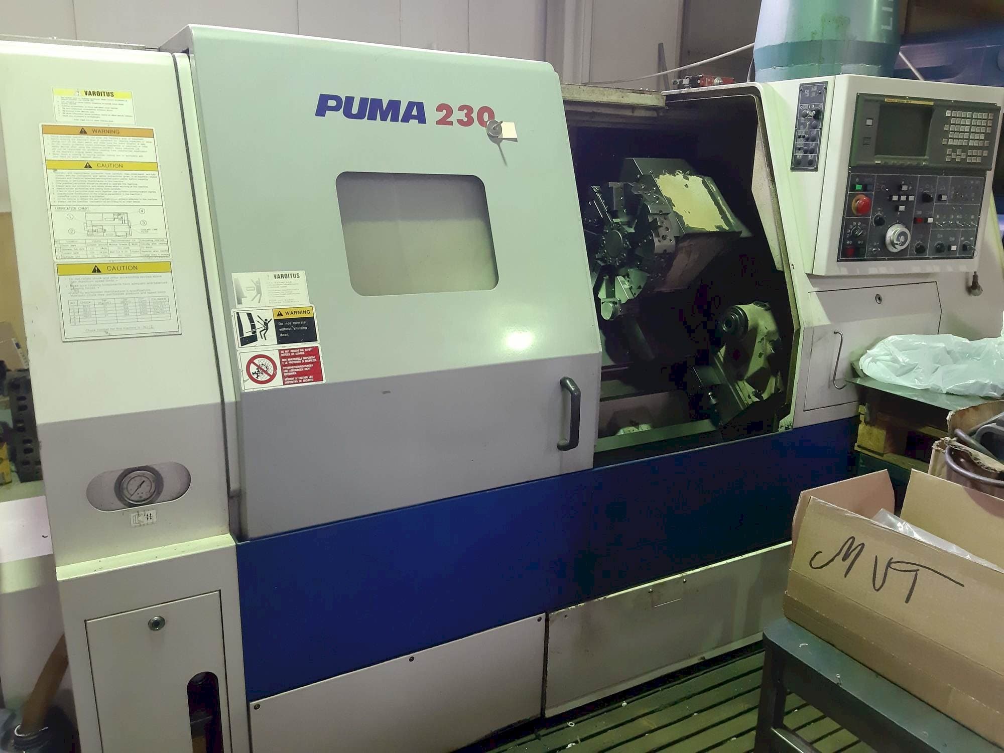 Makine  DAEWOO PUMA 230 - Önden görünüm