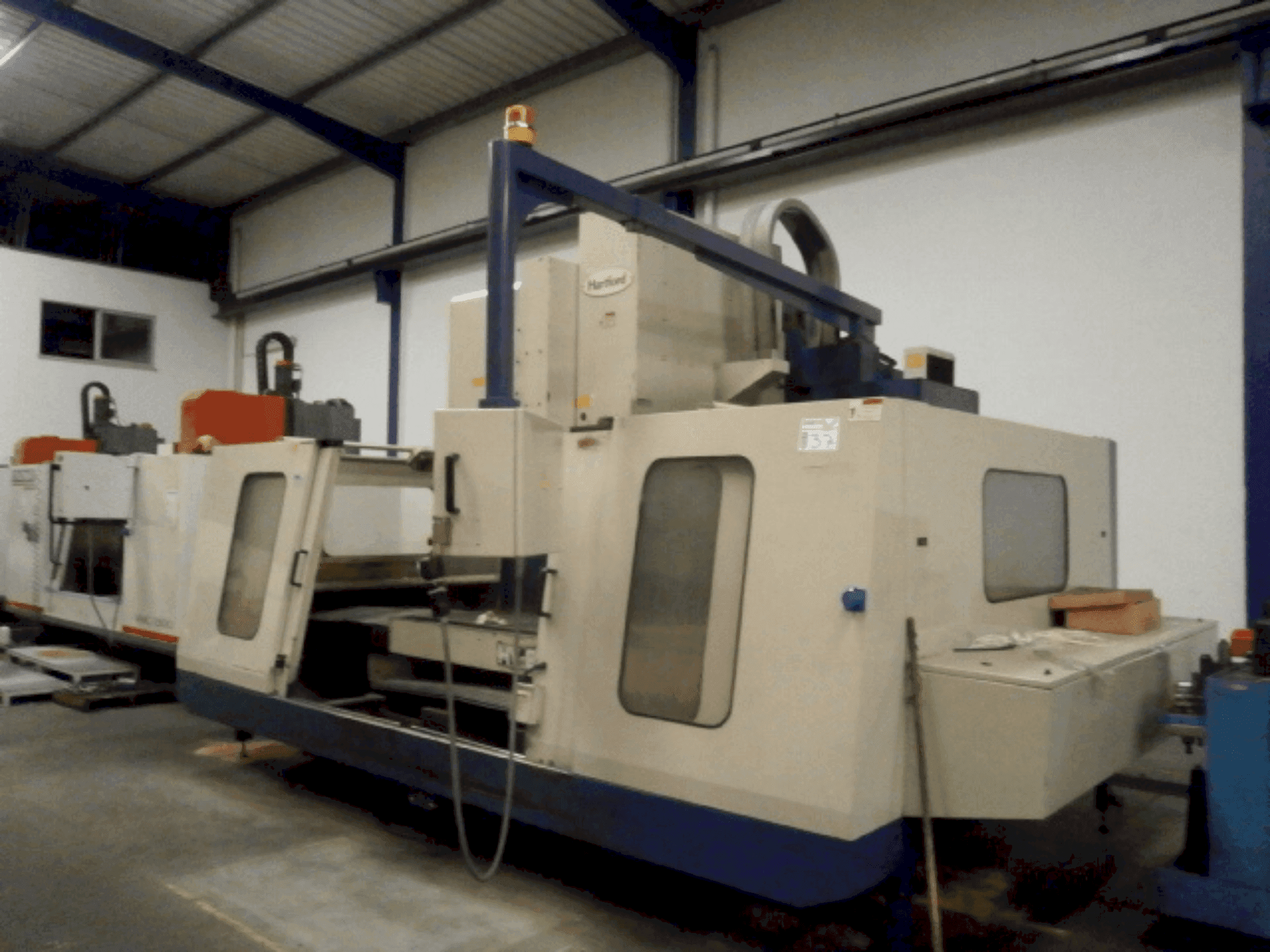 Makine  HARTFORD HV-80A - Önden görünüm