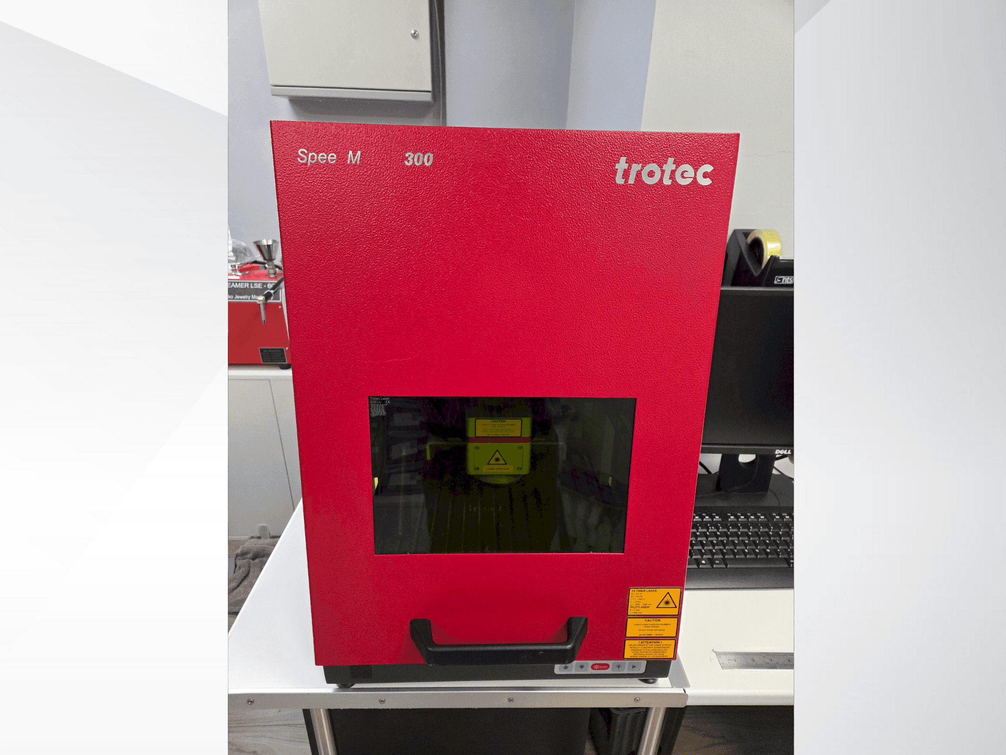 Makine  Trotec Speed marker 300 - Önden görünüm