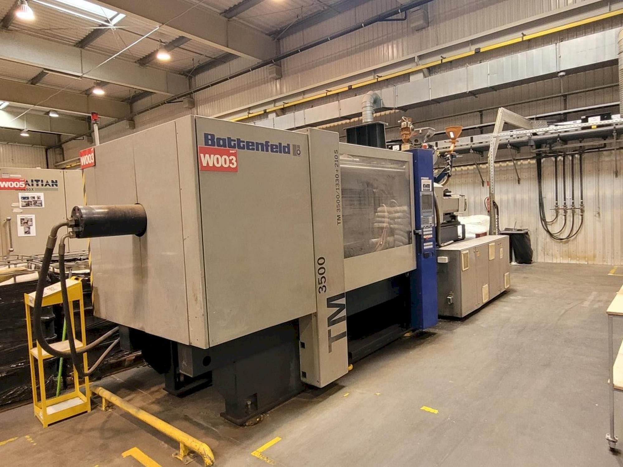 Makine  Battenfeld TM 3500/1330+210S - Önden görünüm