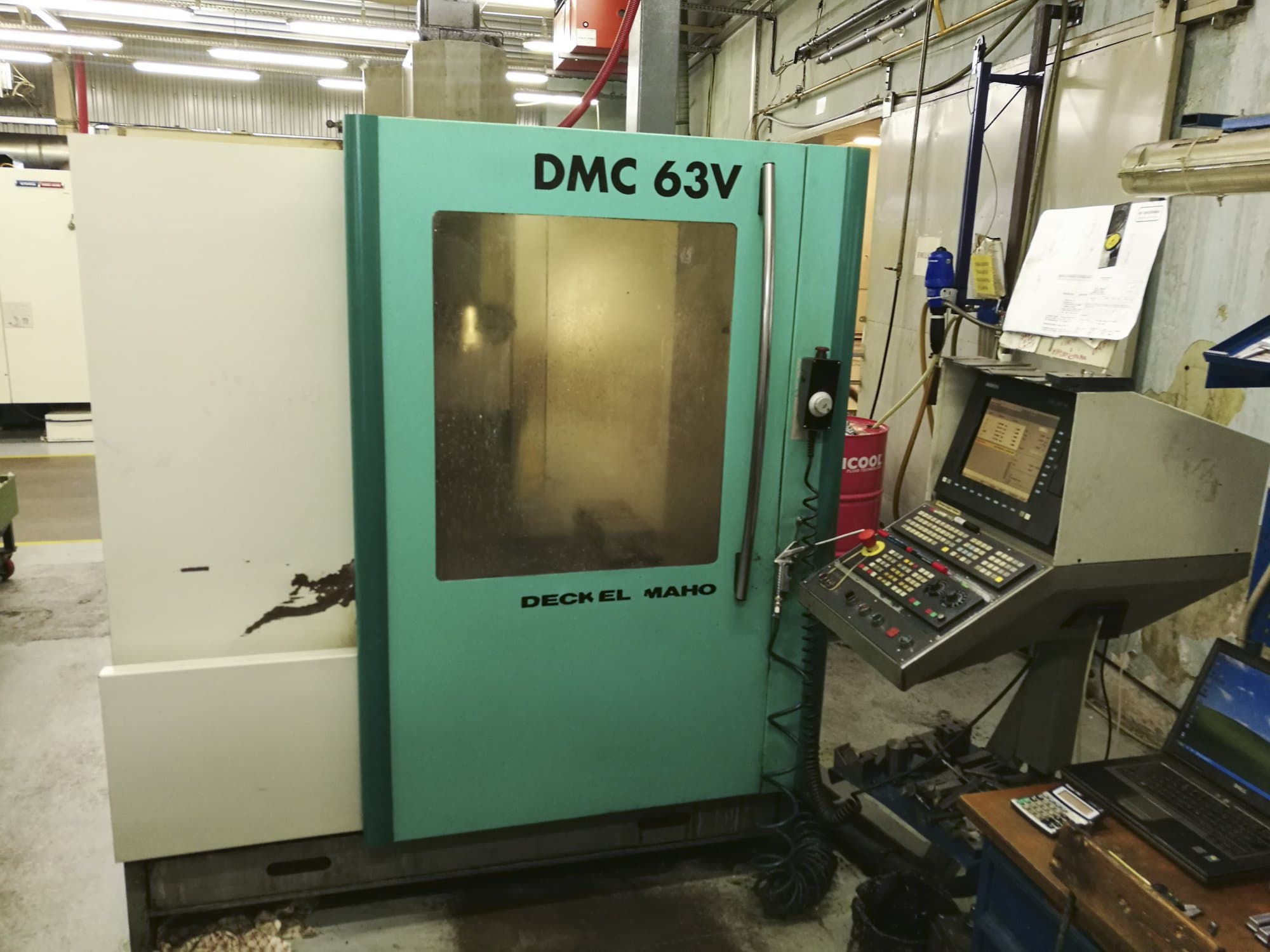 Makine  Deckel Maho Gildemeister - Önden görünüm DMC 63 V