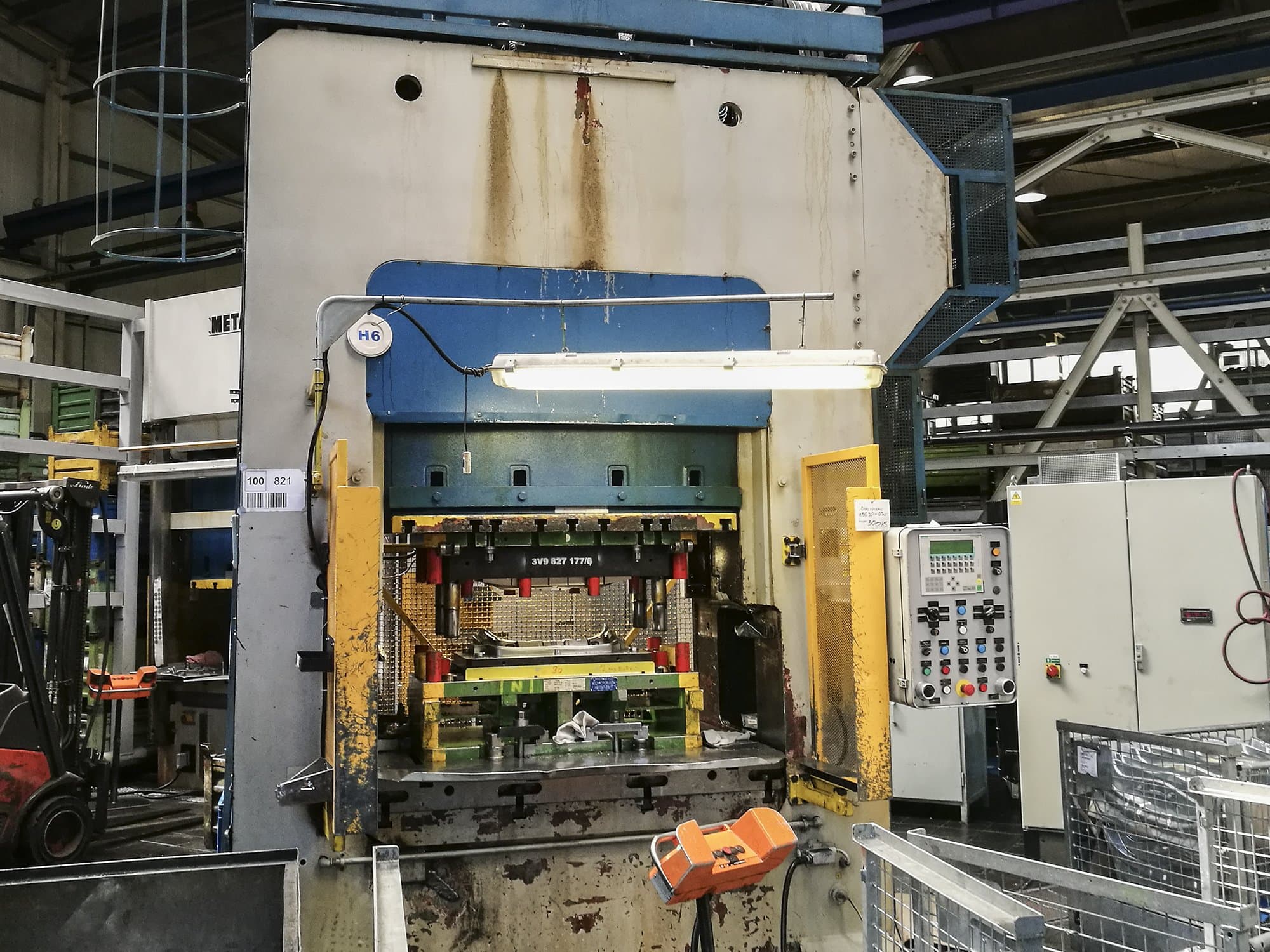 Makine  SMERAL - Önden görünüm LKT 250