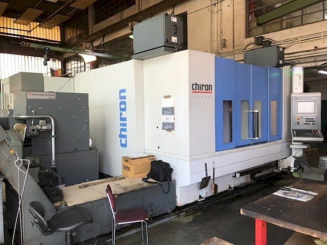 Makine  CHIRON Mill 2000 - Önden görünüm