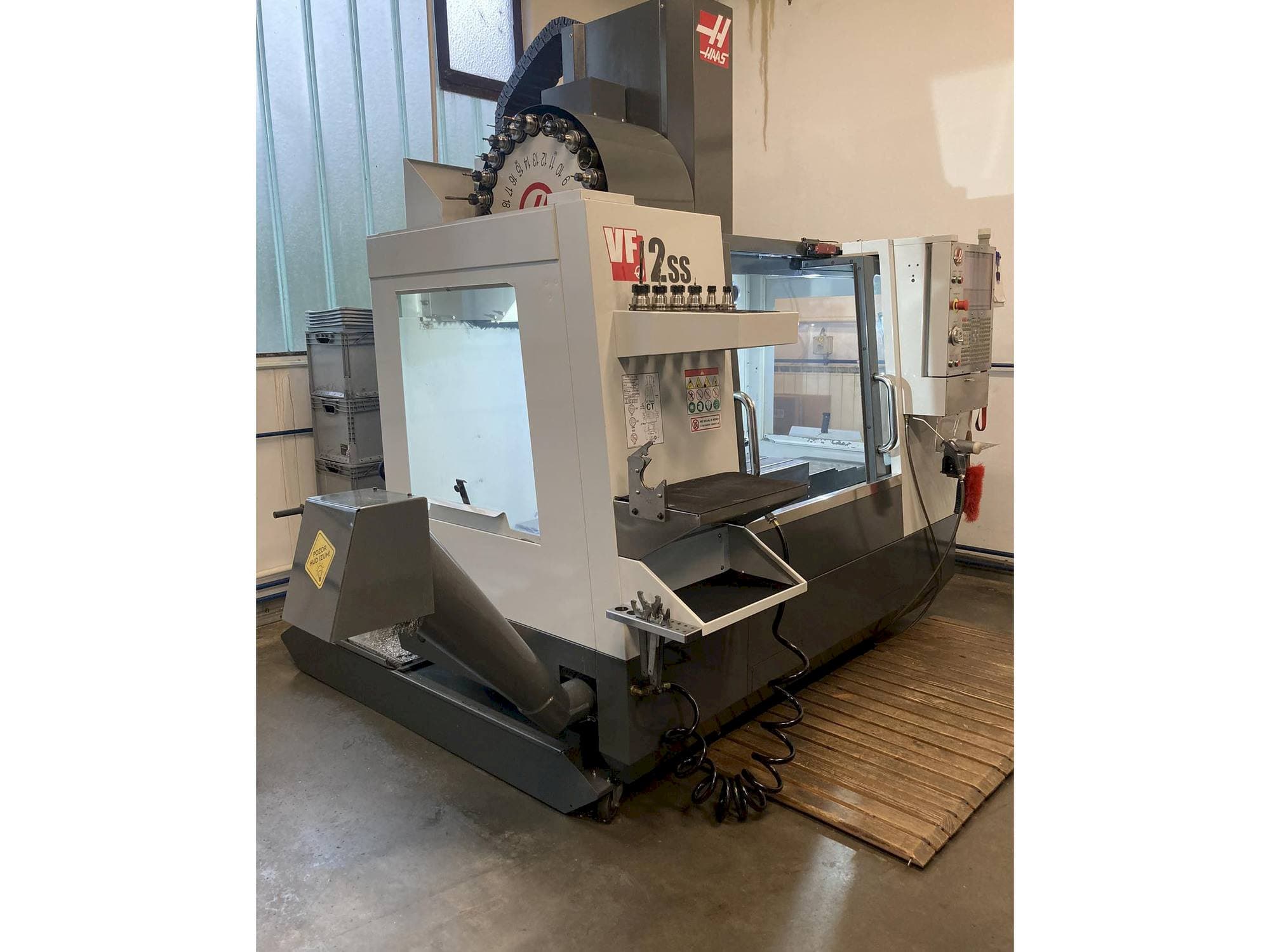 Makine  HAAS VF-2 SS - Sol taraftaki görüntü