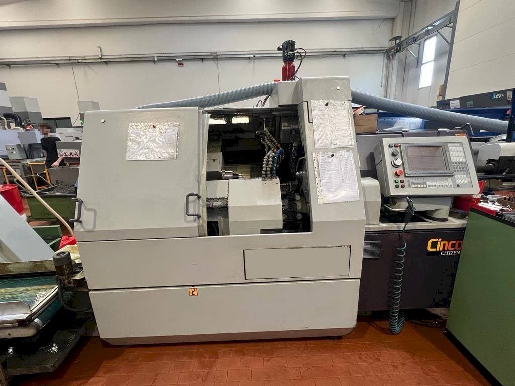 Makine  Citizen M32 - Önden görünüm