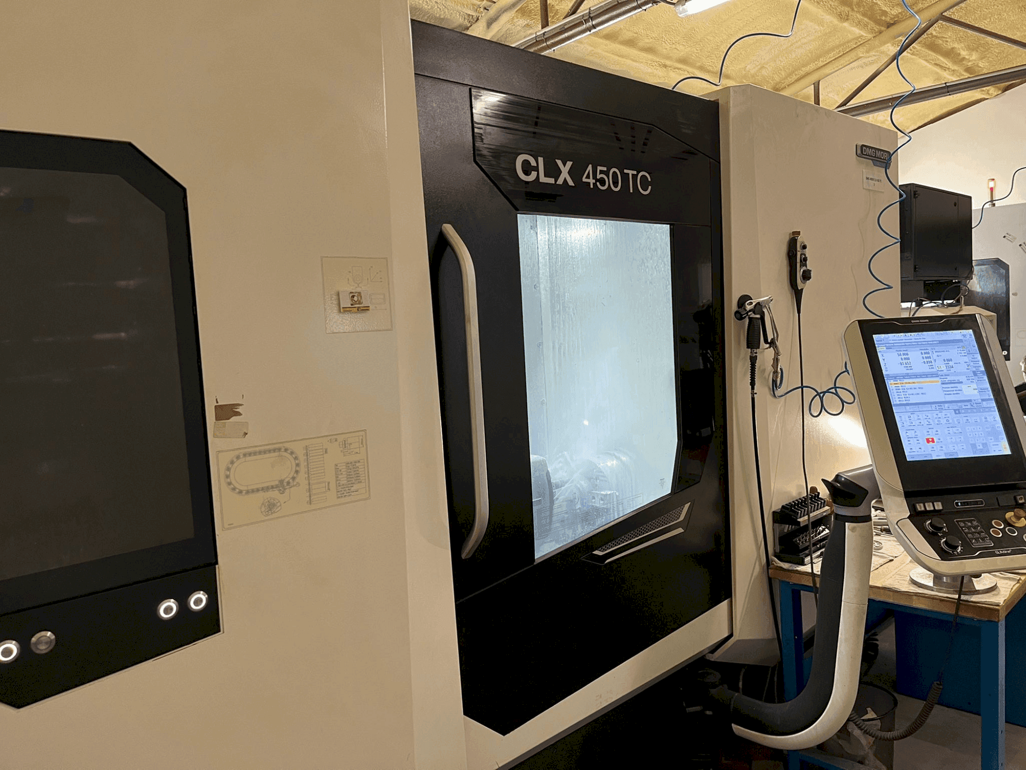 Makine  DMG MORI CLX 450 TC - Önden görünüm