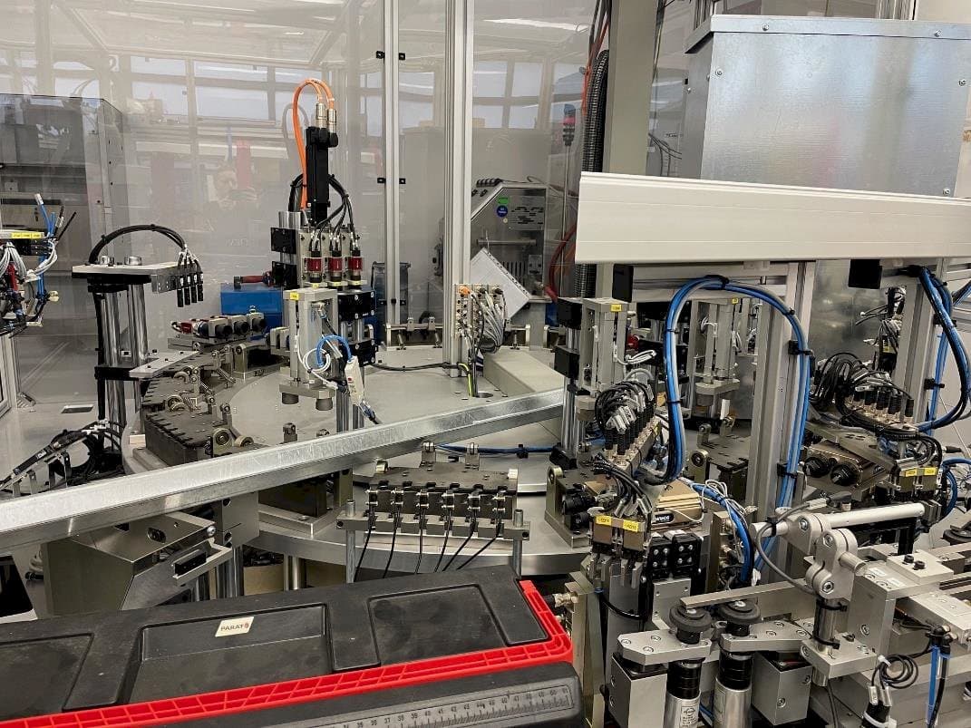 Makine  TEAM AUTOMATION BERLIN Tattoo Needle Testing System - Önden görünüm