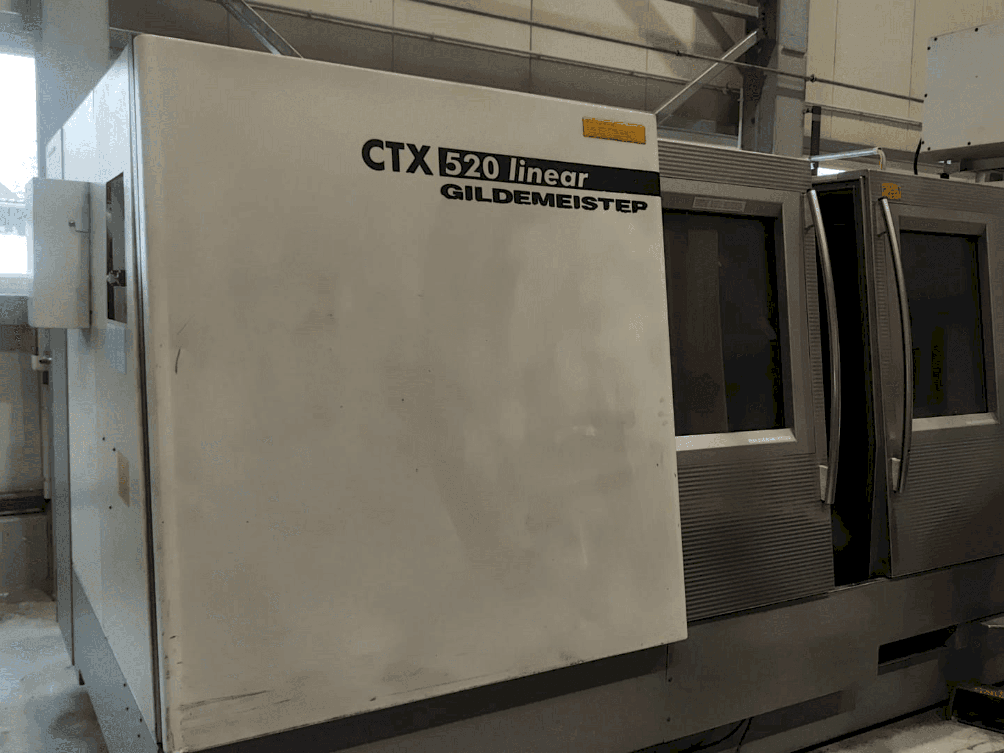 Makine  Gildemeister CTX 520 linear - Önden görünüm