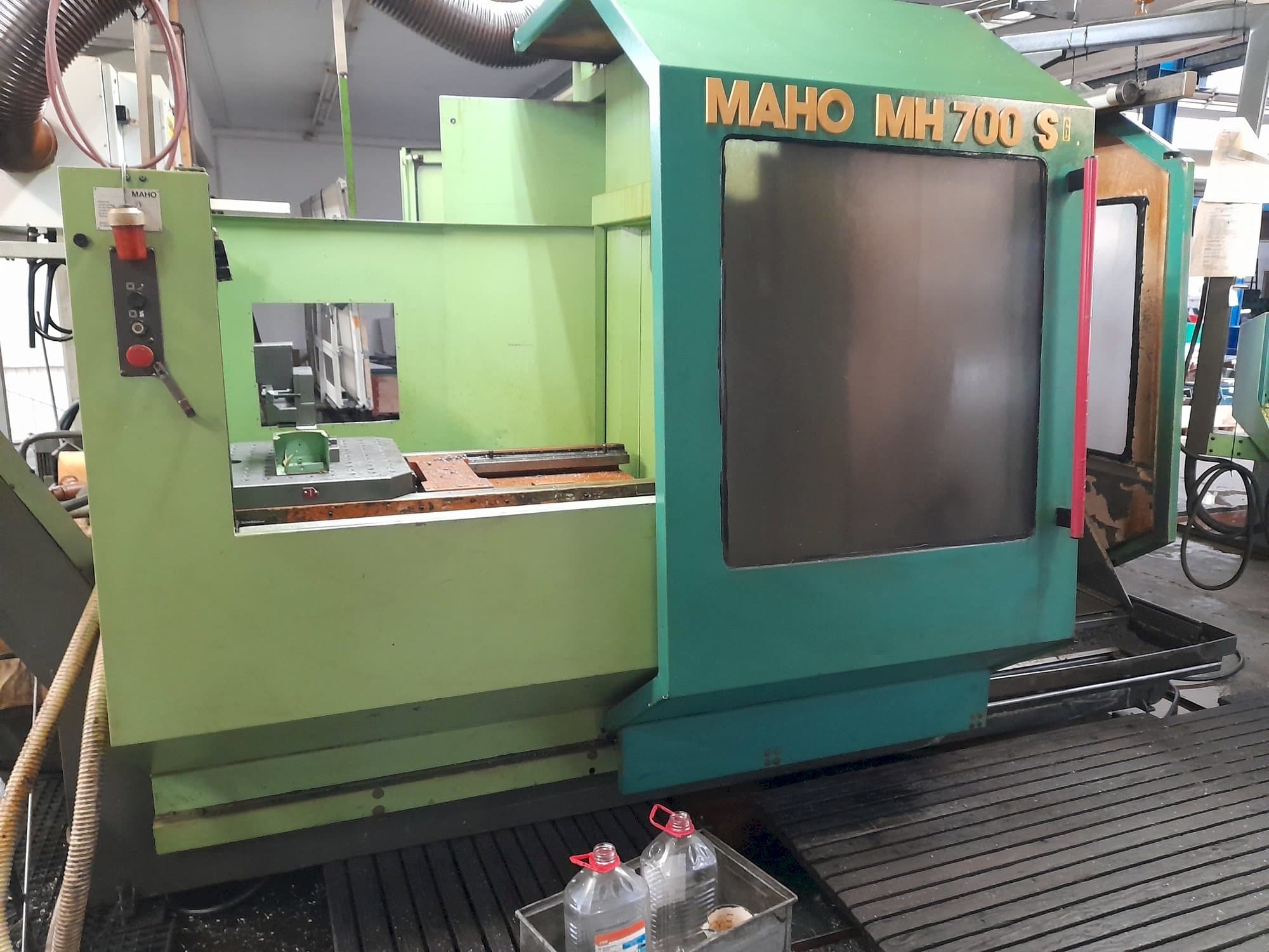 Makine  MAHO MH 700 S - Sol taraftaki görüntü