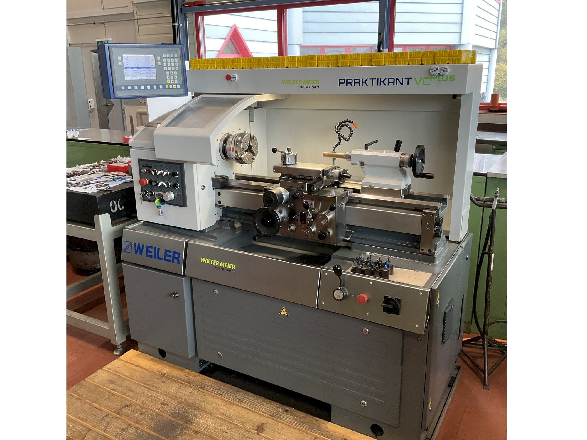 Makine  Weiler Praktikant VCplus - Önden görünüm