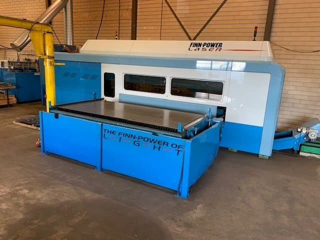 Makine  Finn-Power FPL6-BL - Önden görünüm