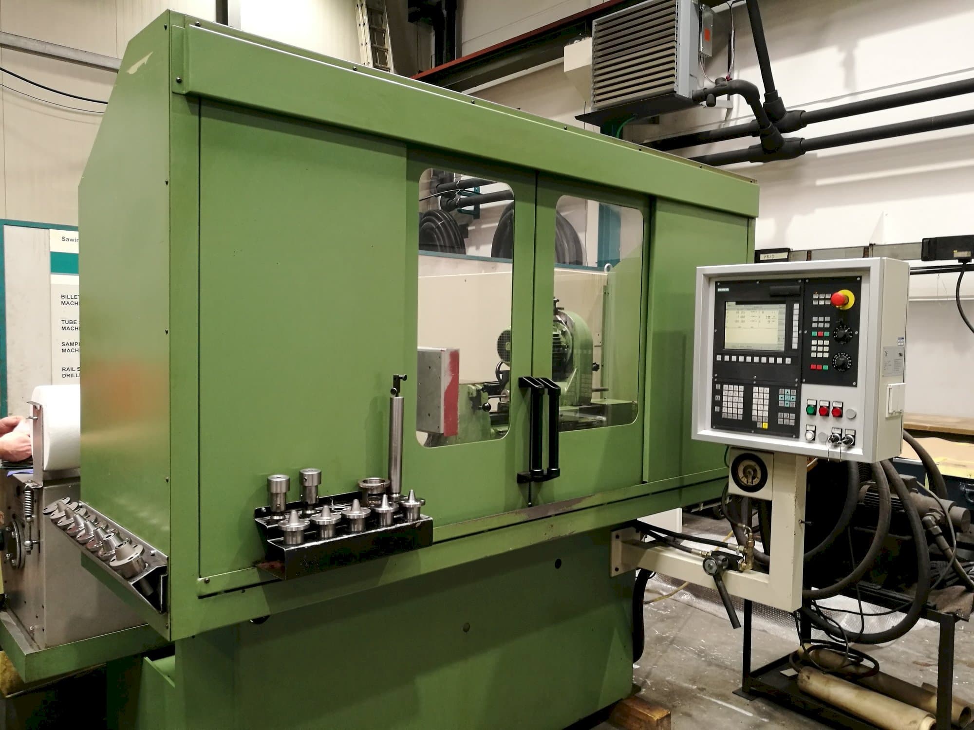 Makine  TTB M10 400 NC - Önden görünüm