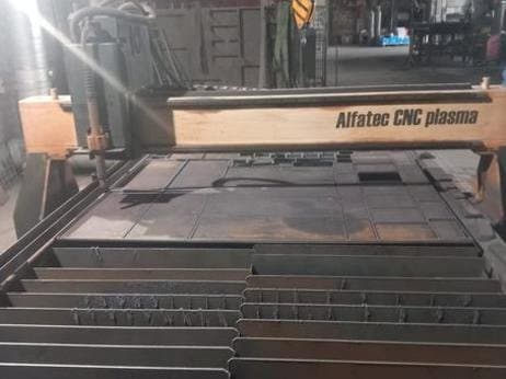 Makine  ALFATEC CNC 1,5x3M PROFI - Önden görünüm