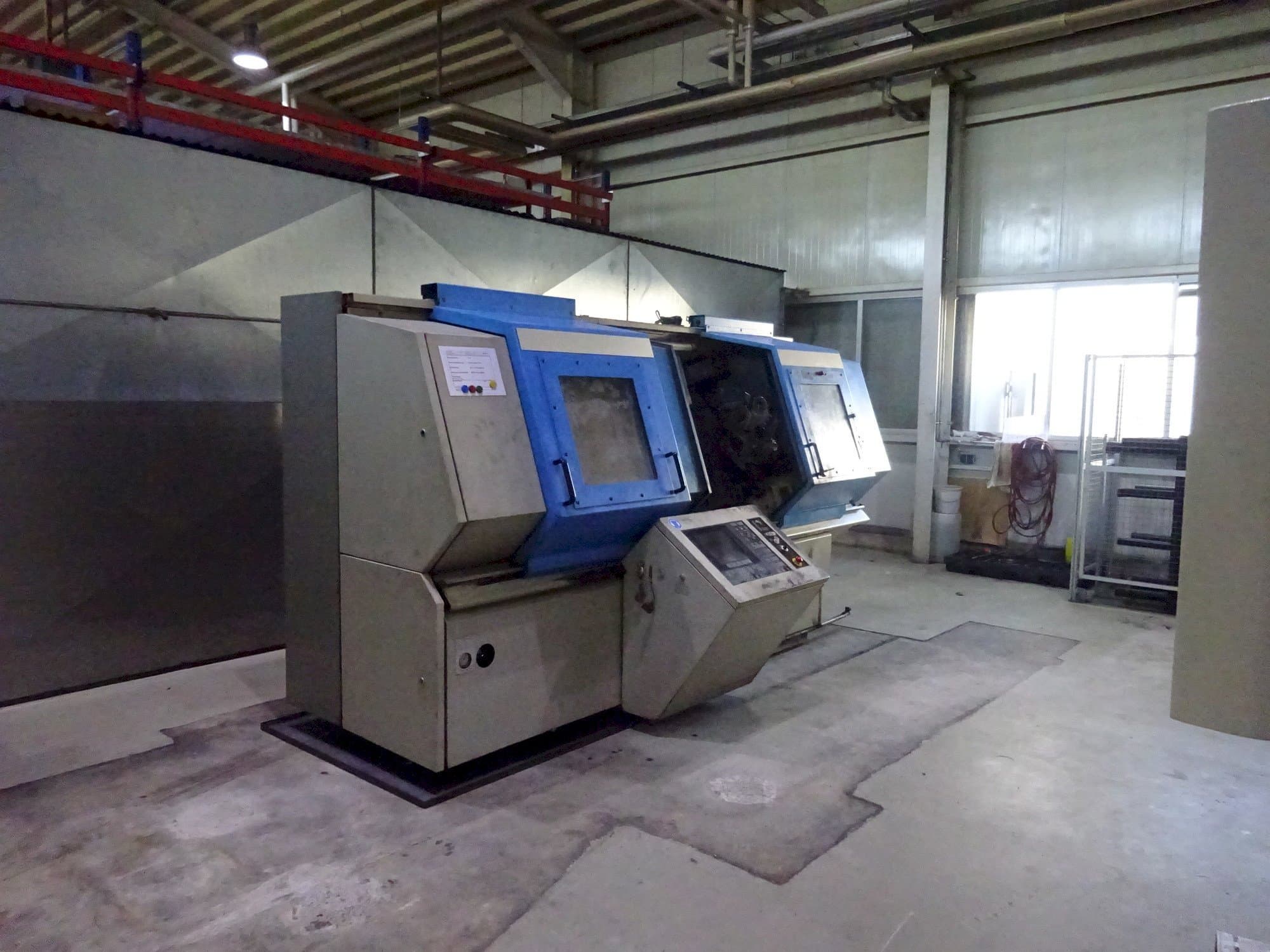 Makine  BOEHRINGER VDF 180 C - Önden görünüm