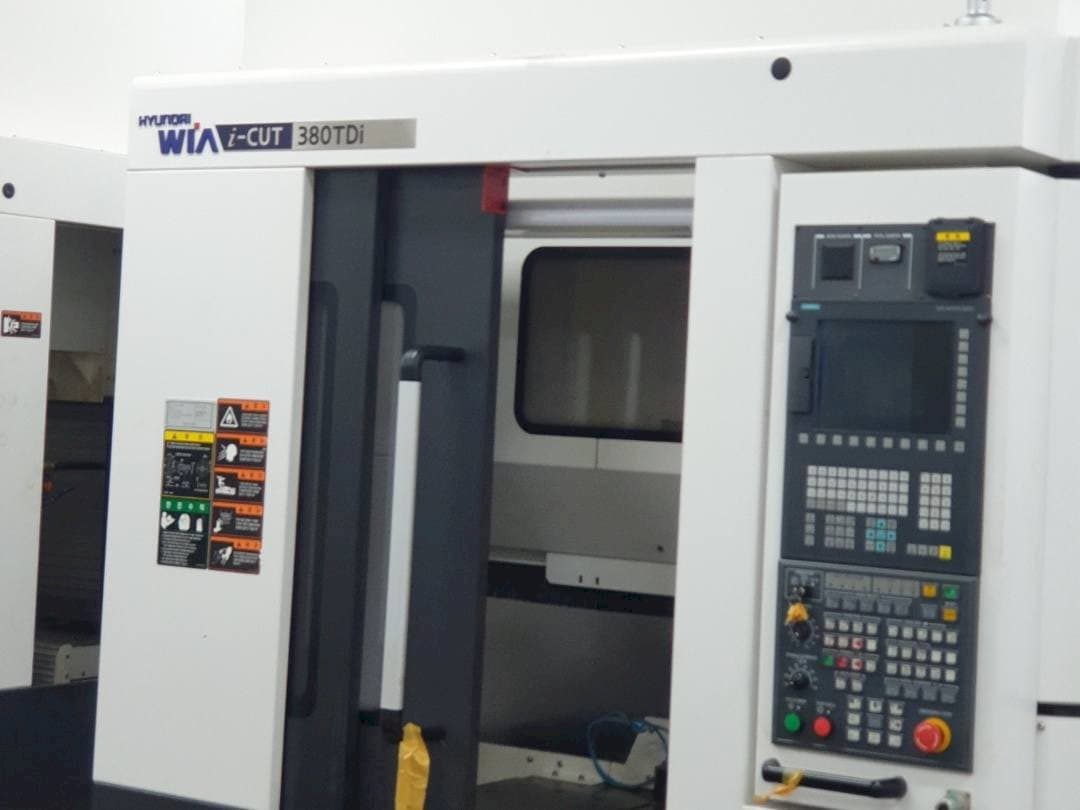 Makine  Hyundai Wia i-CUT380TDi - Önden görünüm