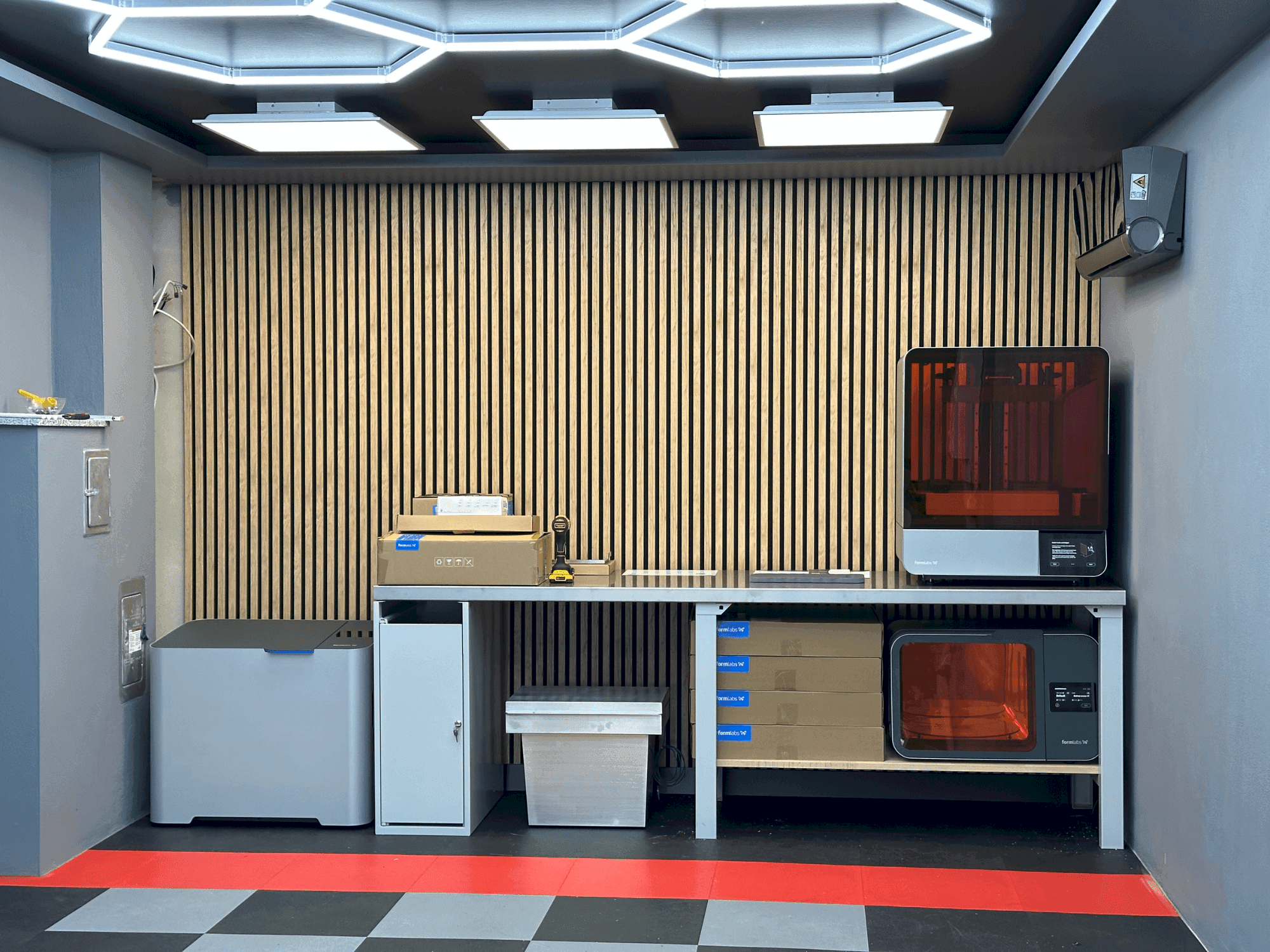 Makine  FORMLABS 4L - Önden görünüm