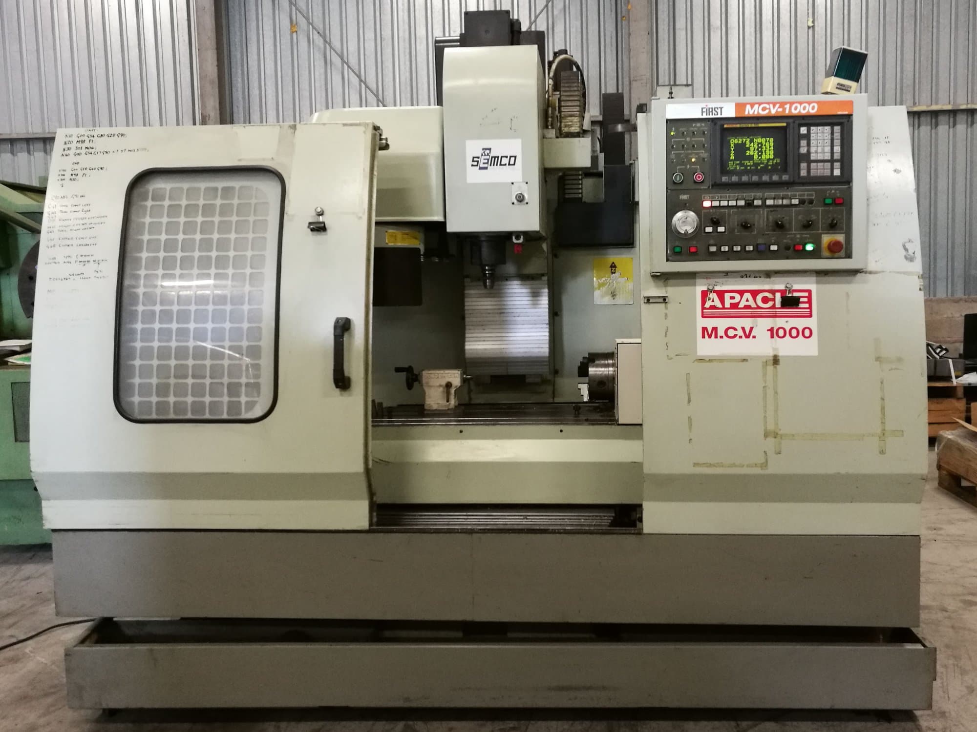 Makine  FIRST - Önden görünüm MCV-1000