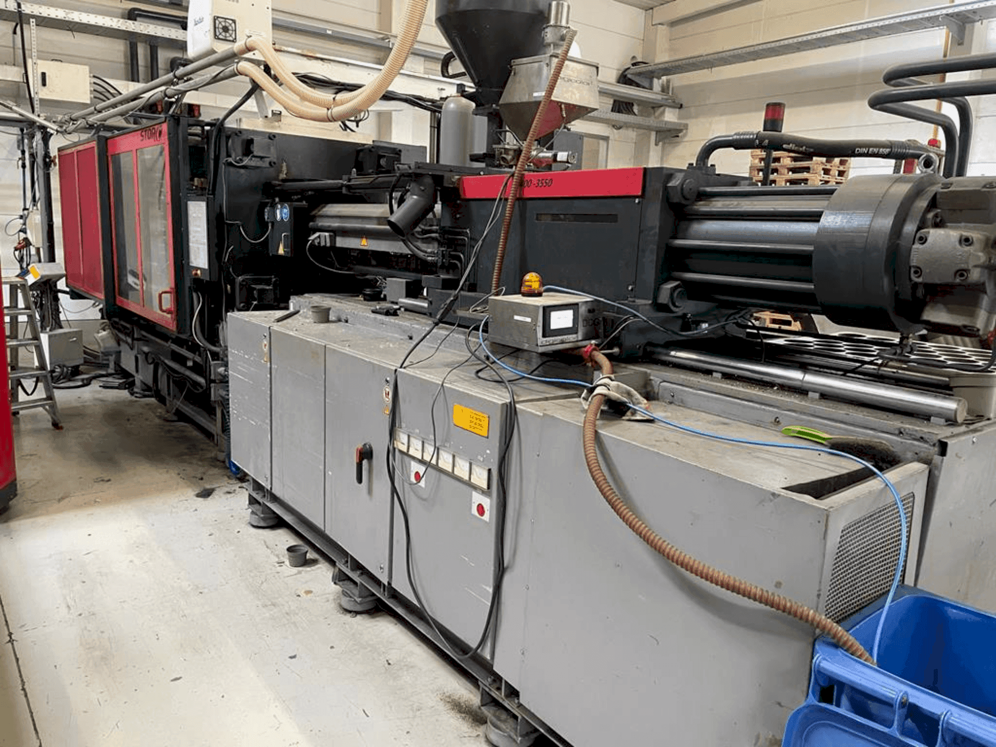 Makine  STORK SXS 4400-3550 - Önden görünüm