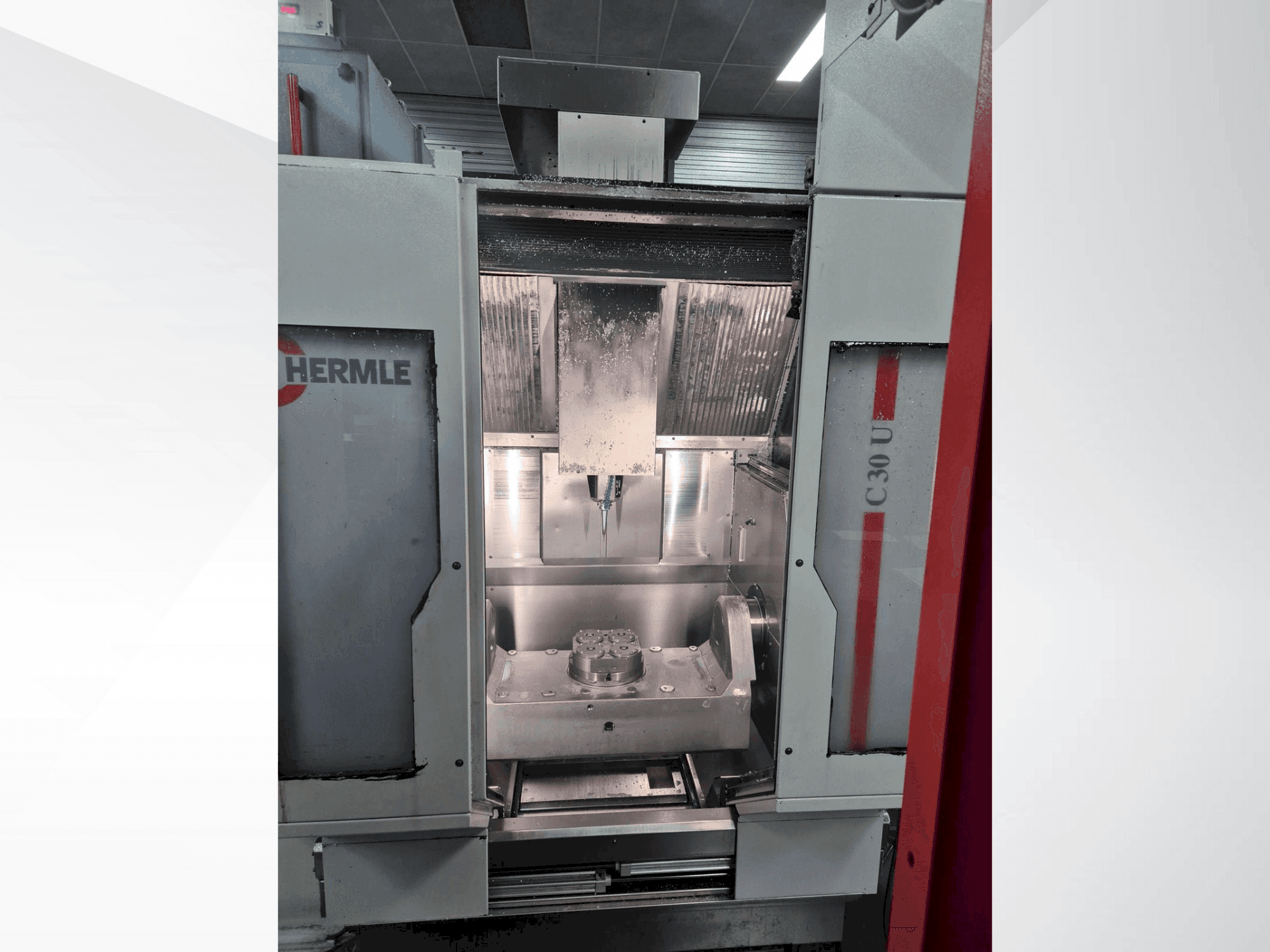 Makine  HERMLE C30U + RS Automation - Önden görünüm