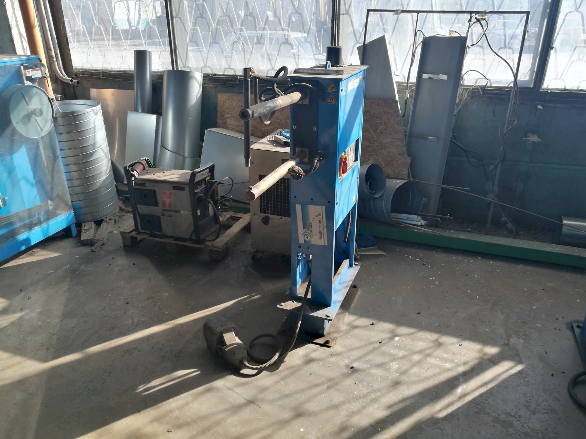 Makine  TECNA 4611N - Önden görünüm