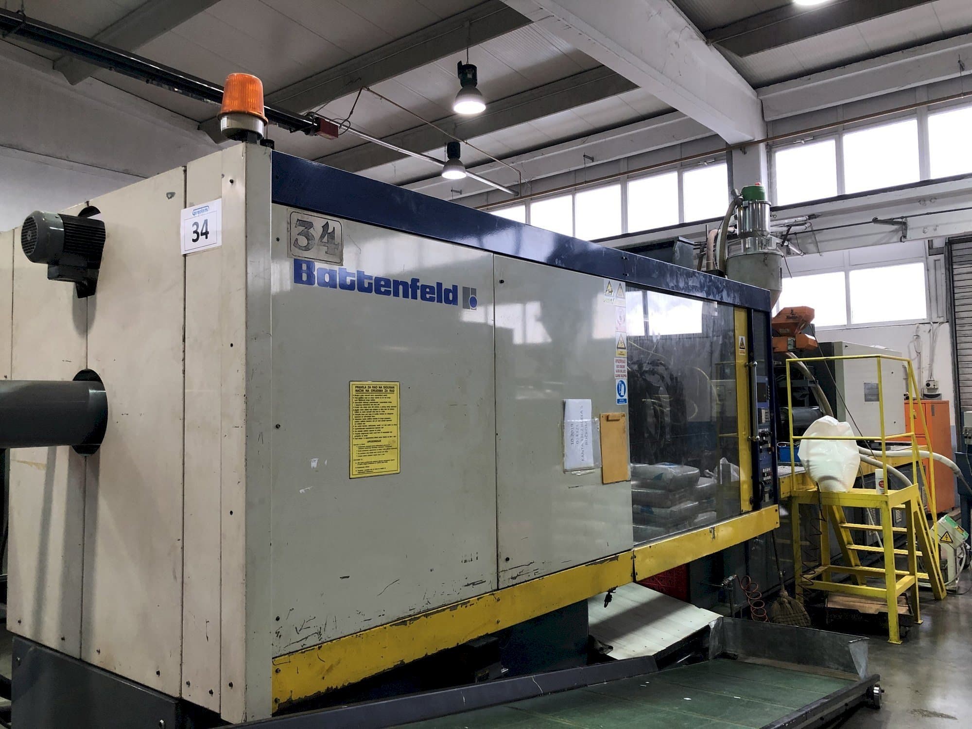 Makine  Battenfeld BK-T 5000-4000 - Sol taraftaki görüntü