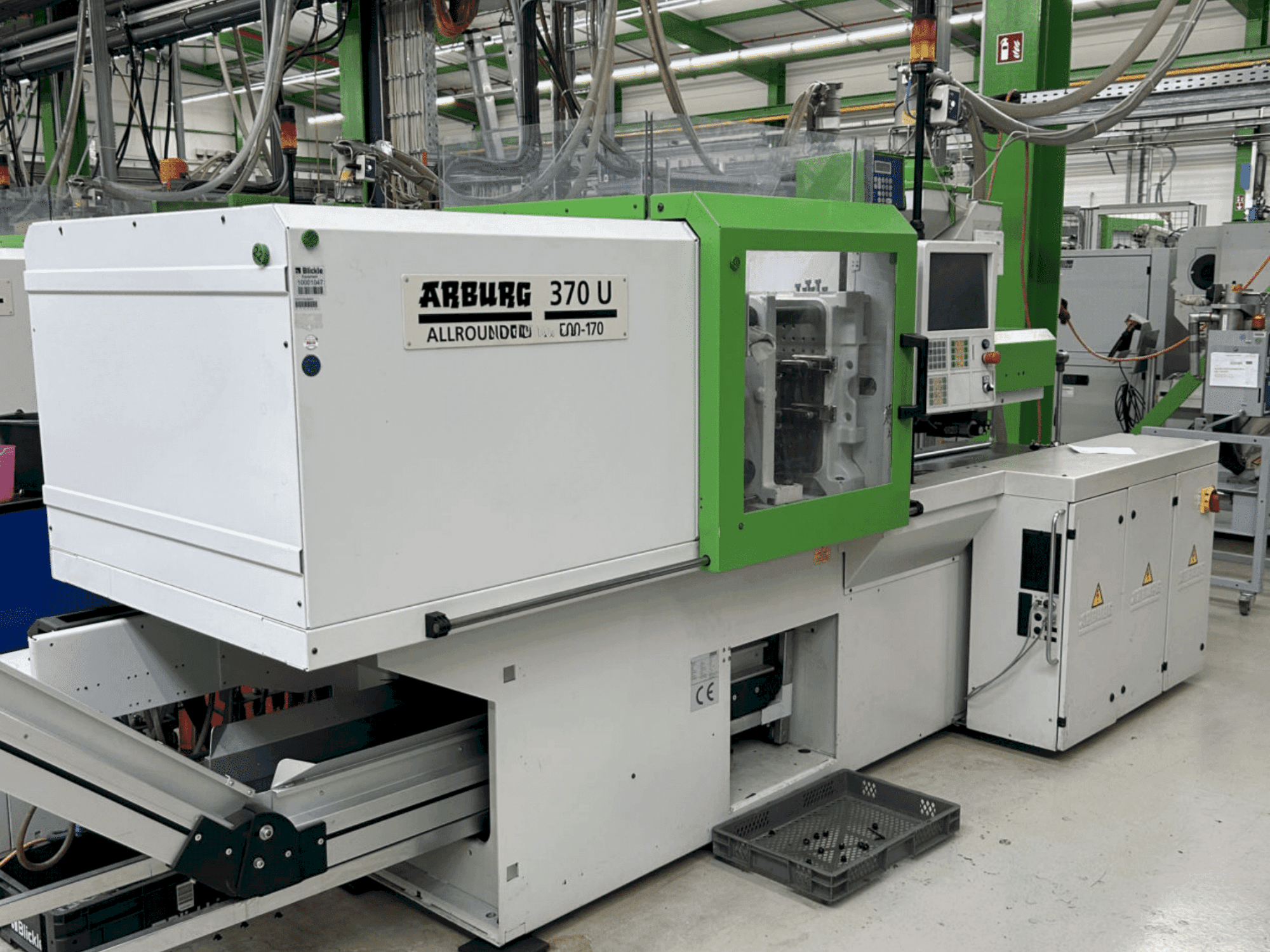 Makine  Arburg 370 U / 500-170 - Önden görünüm