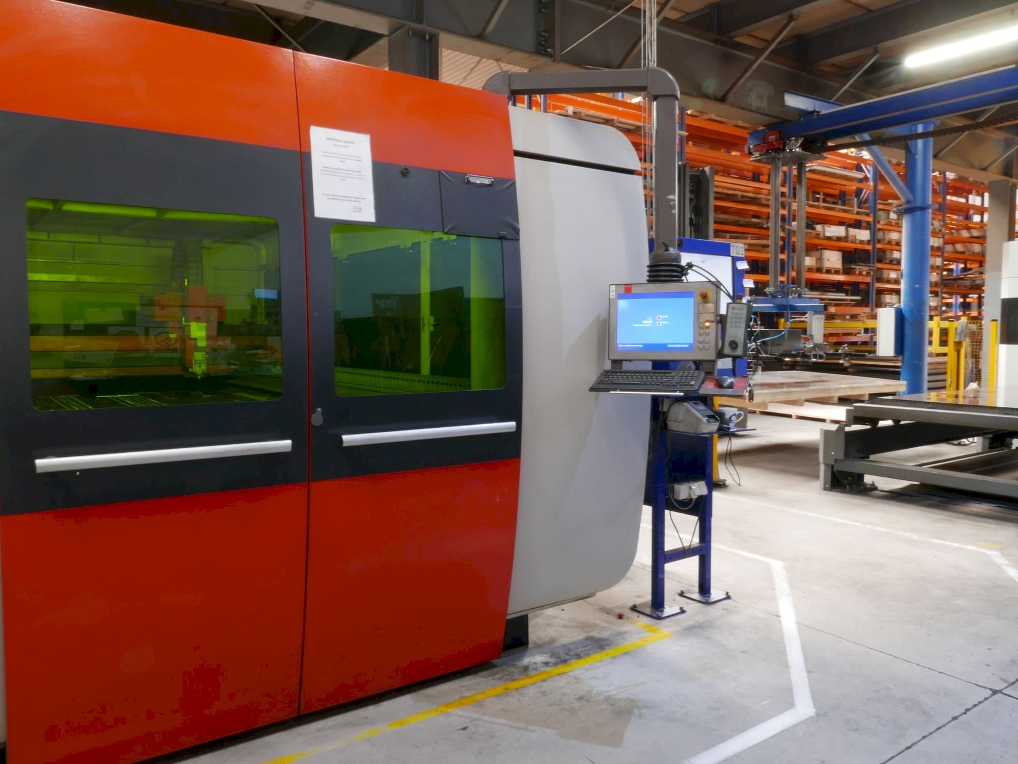 Makine  Bystronic BySprint Fiber 3015 - Önden görünüm