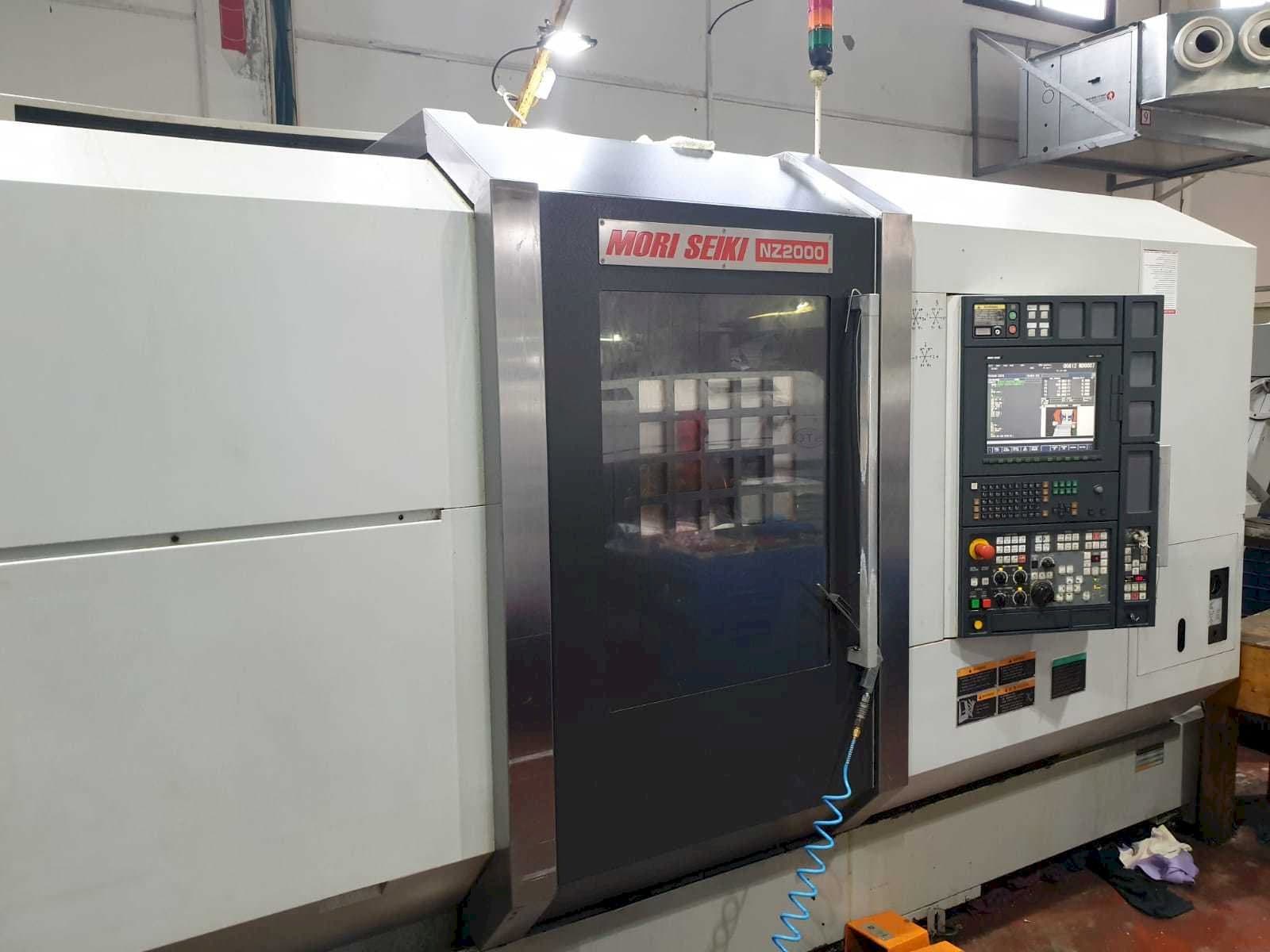 Makine  MORI SEIKI NZ2000 T3Y3 - Önden görünüm