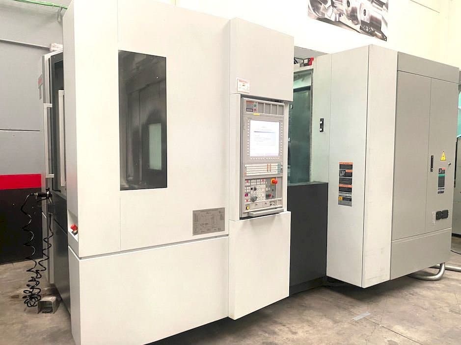 Makine  MORI SEIKI NH 5000 DCG - Önden görünüm