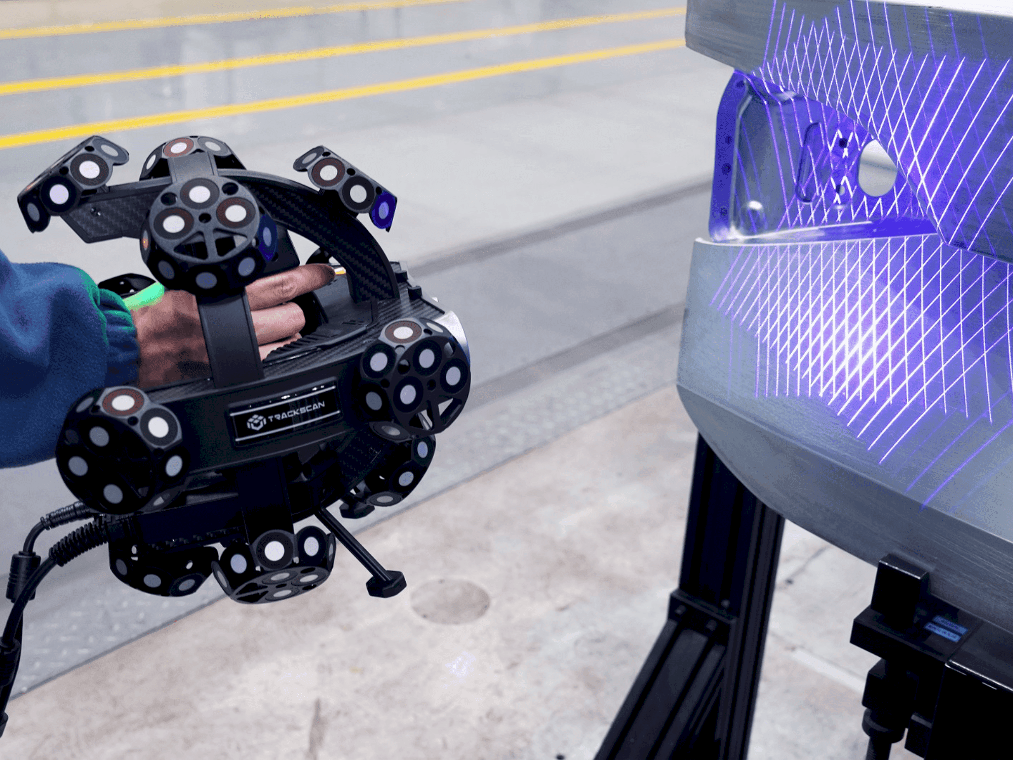 Makine  TRACKSCAN Sharp49 - Önden görünüm