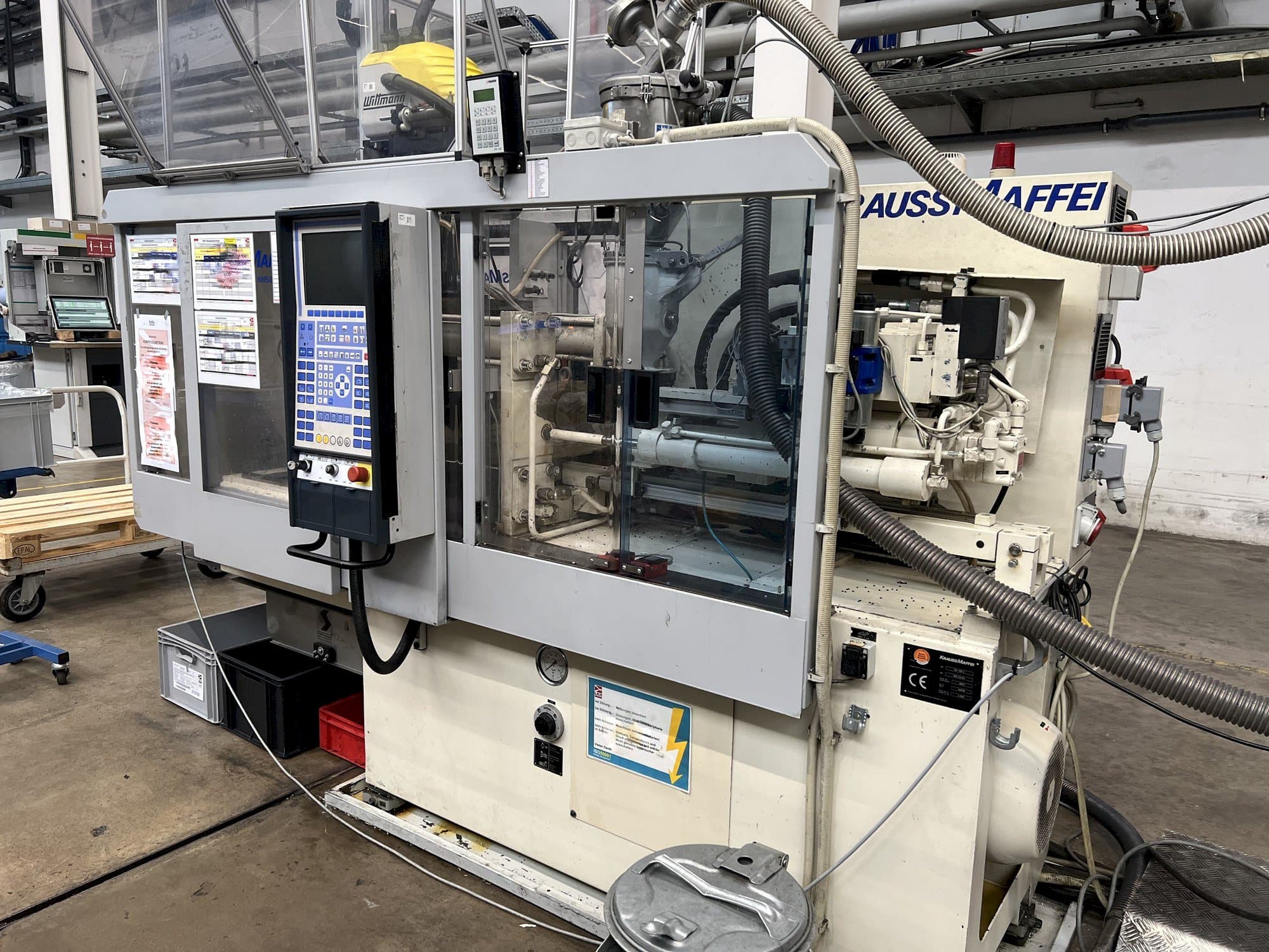 Makine  Krauss Maffei KM 50-125 C1 - Önden görünüm